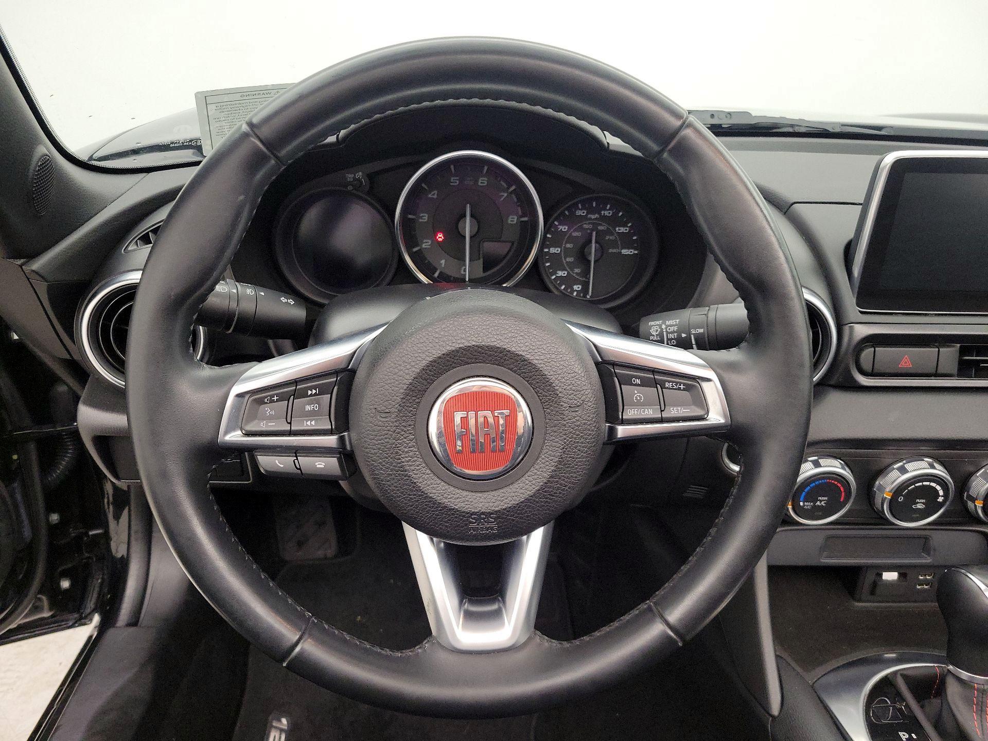 Thumbnail: 2019 Fiat 124 Spider - 10