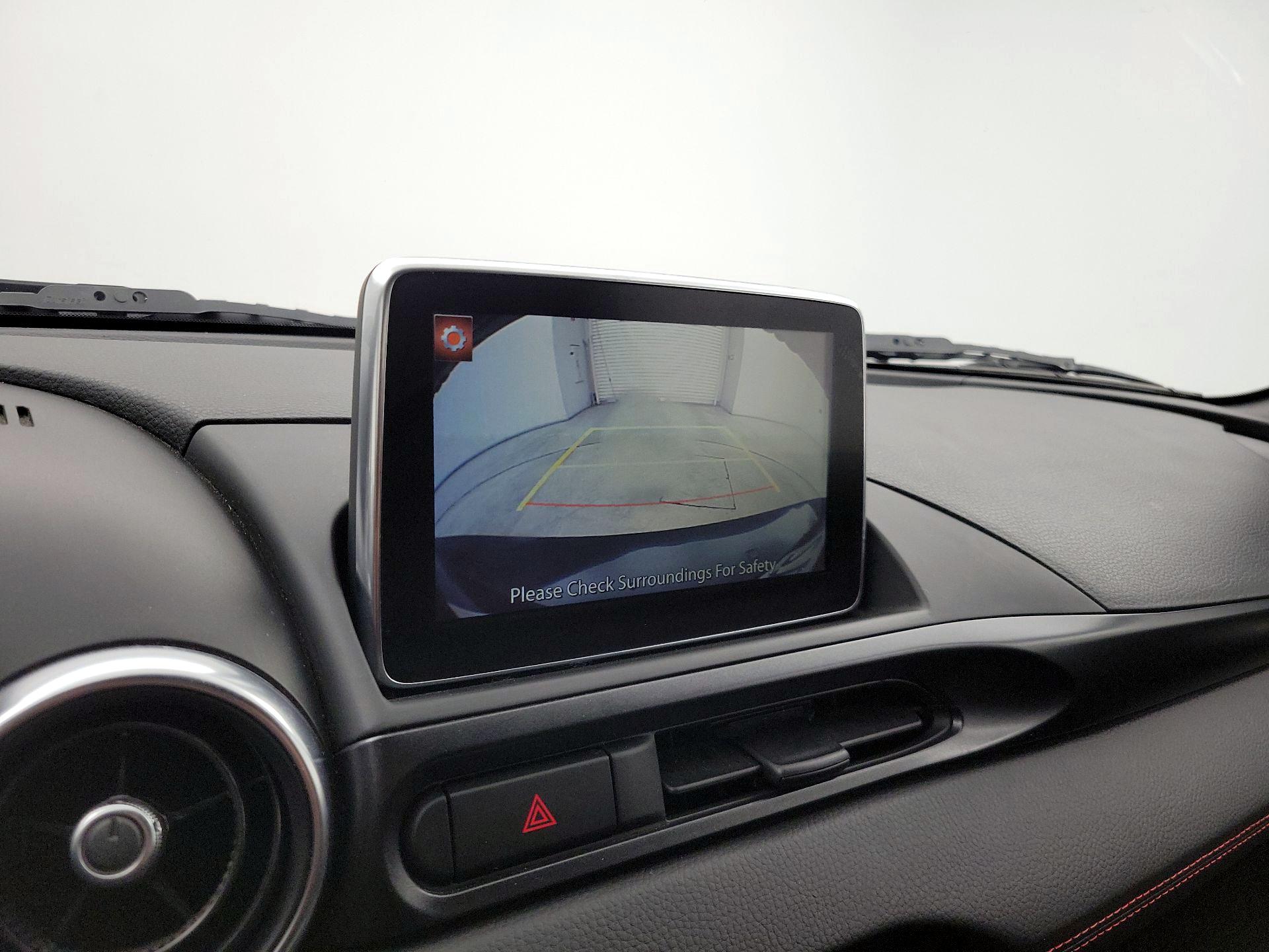 Thumbnail: 2019 Fiat 124 Spider - 14