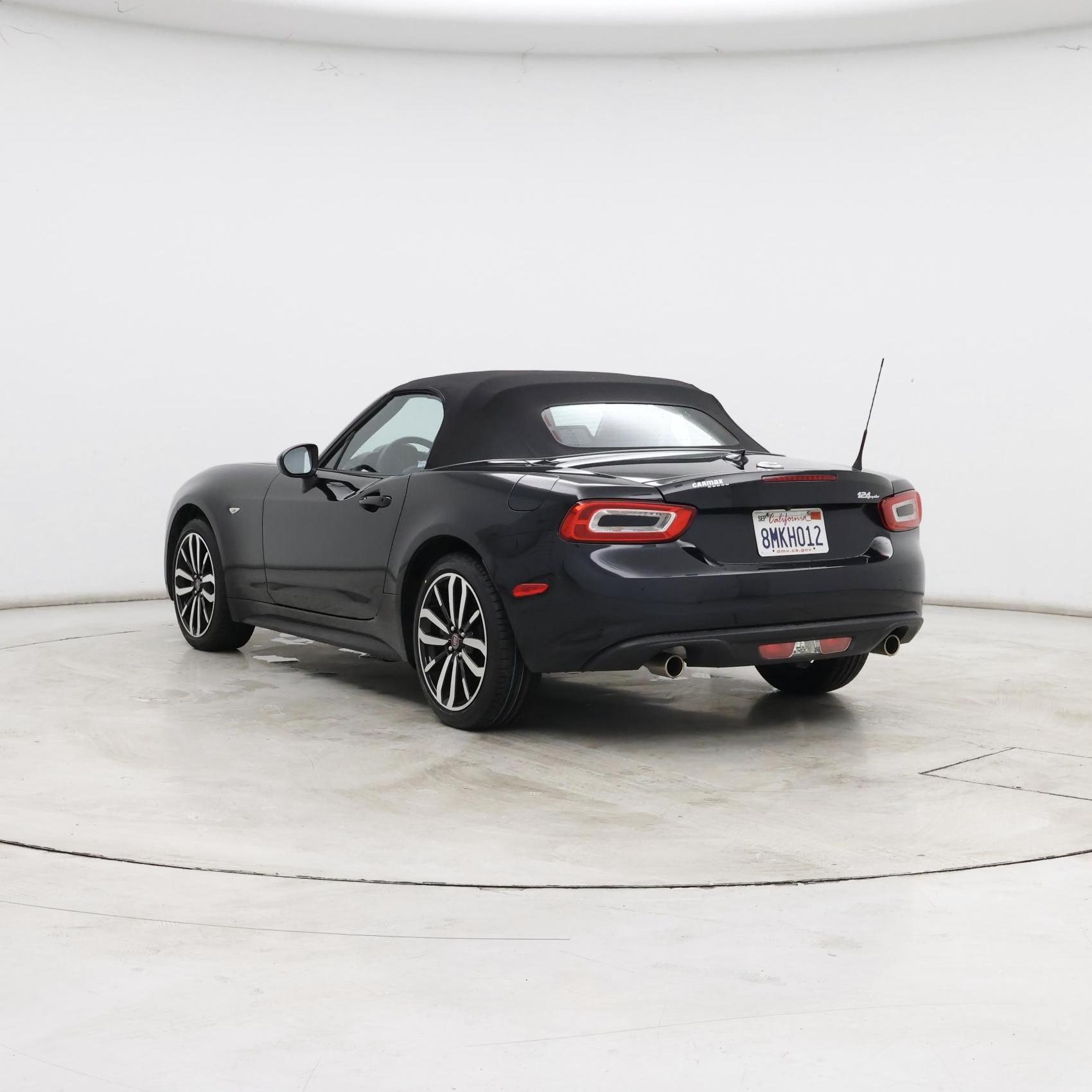 Thumbnail: 2019 Fiat 124 Spider - 2