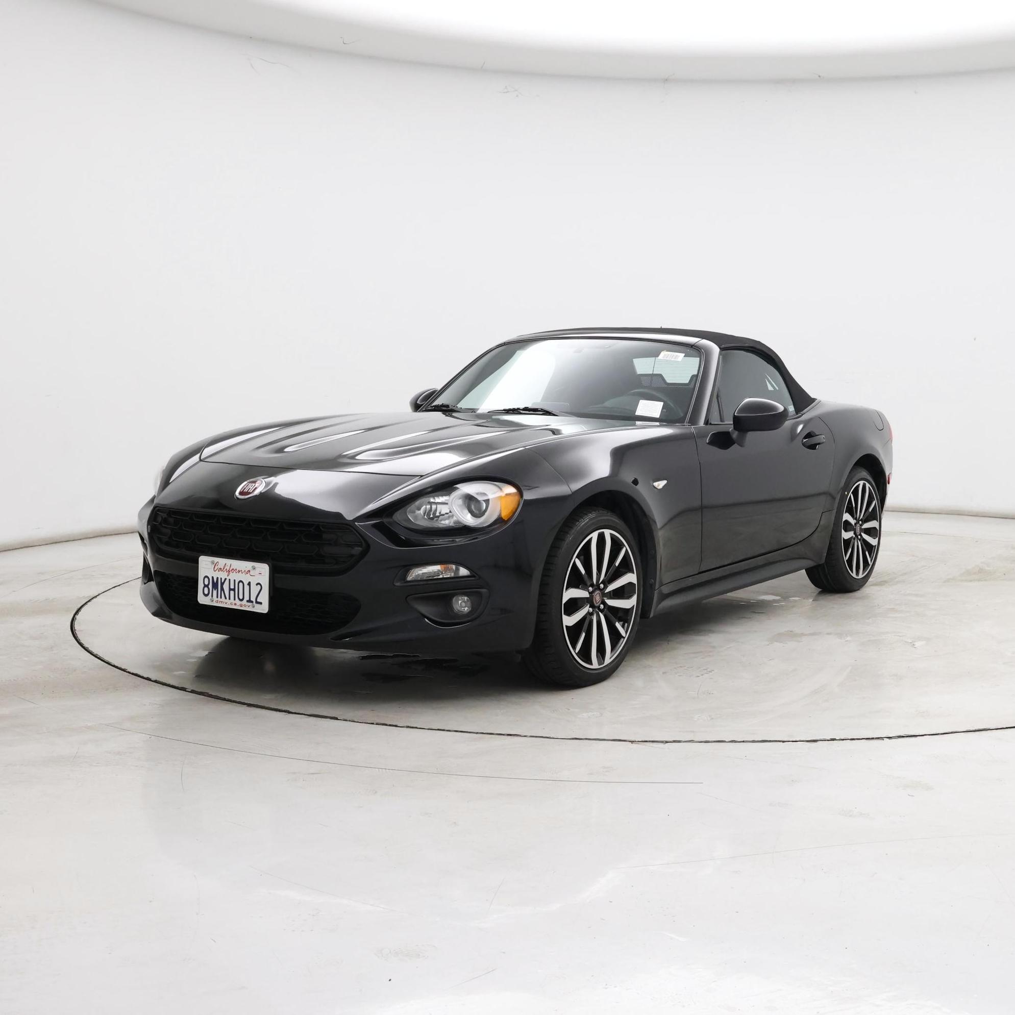 Thumbnail: 2019 Fiat 124 Spider - 4