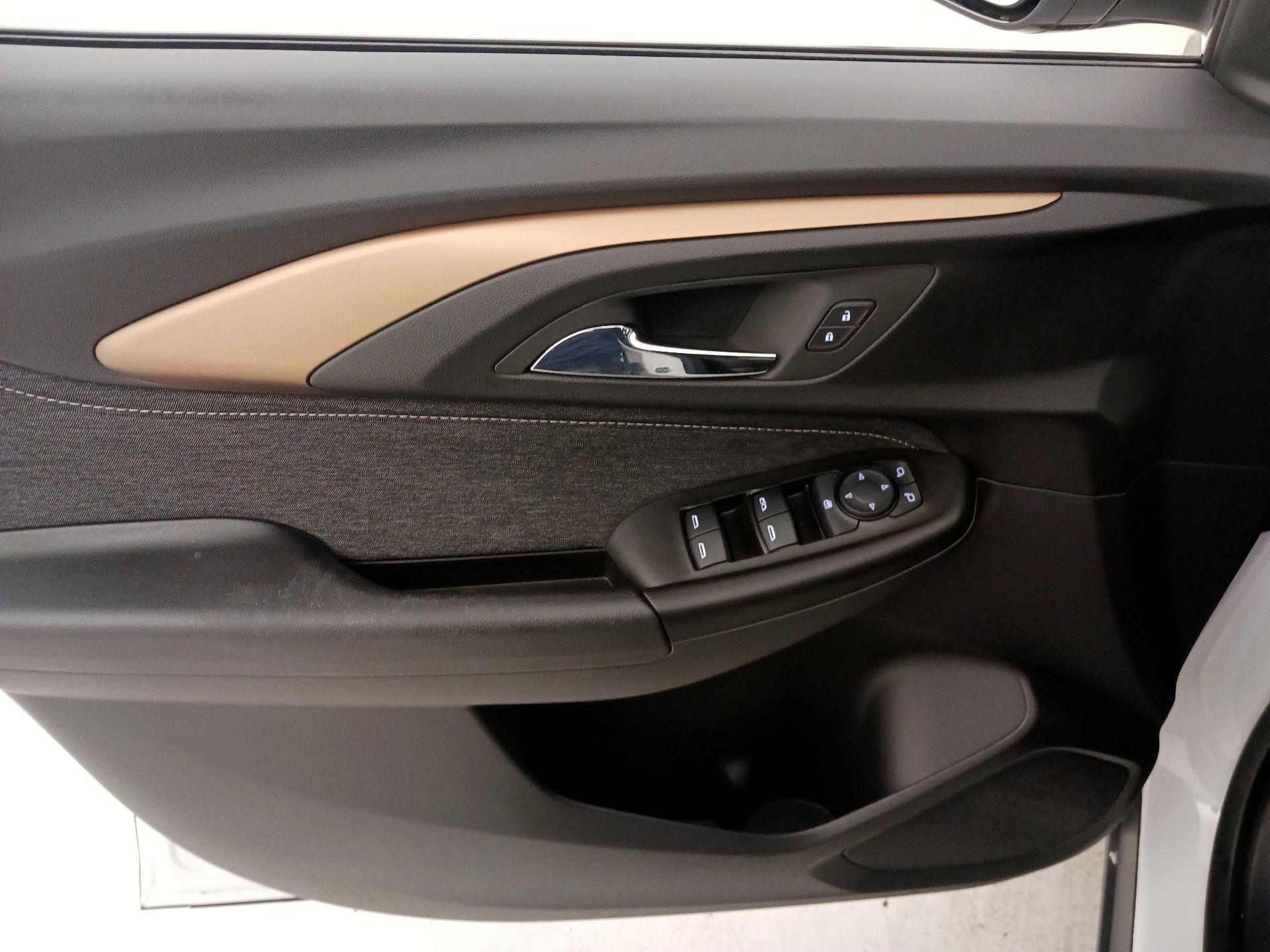 Thumbnail: 2023 Chevrolet TrailBlazer - 12