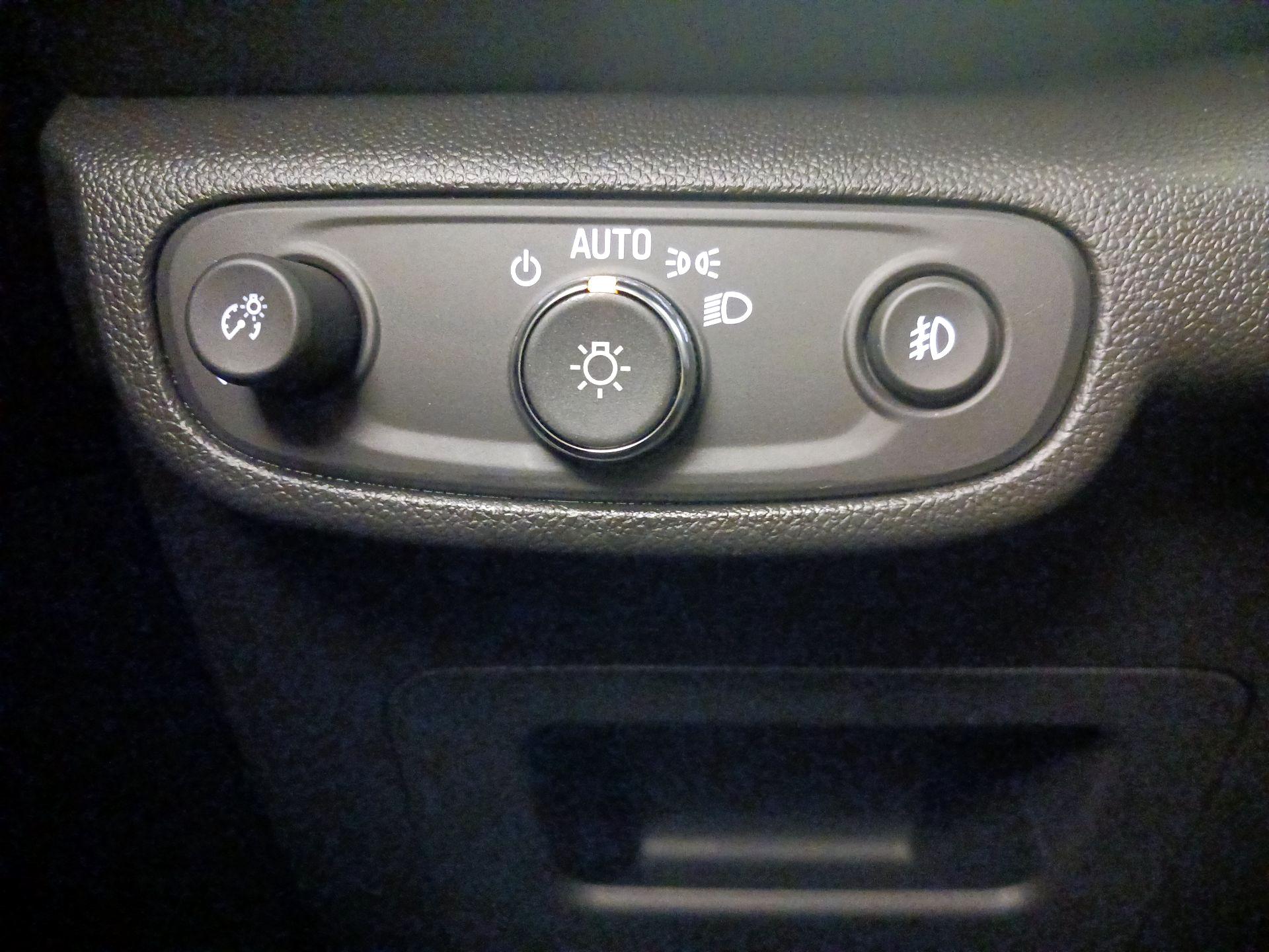 Thumbnail: 2023 Chevrolet TrailBlazer - 13