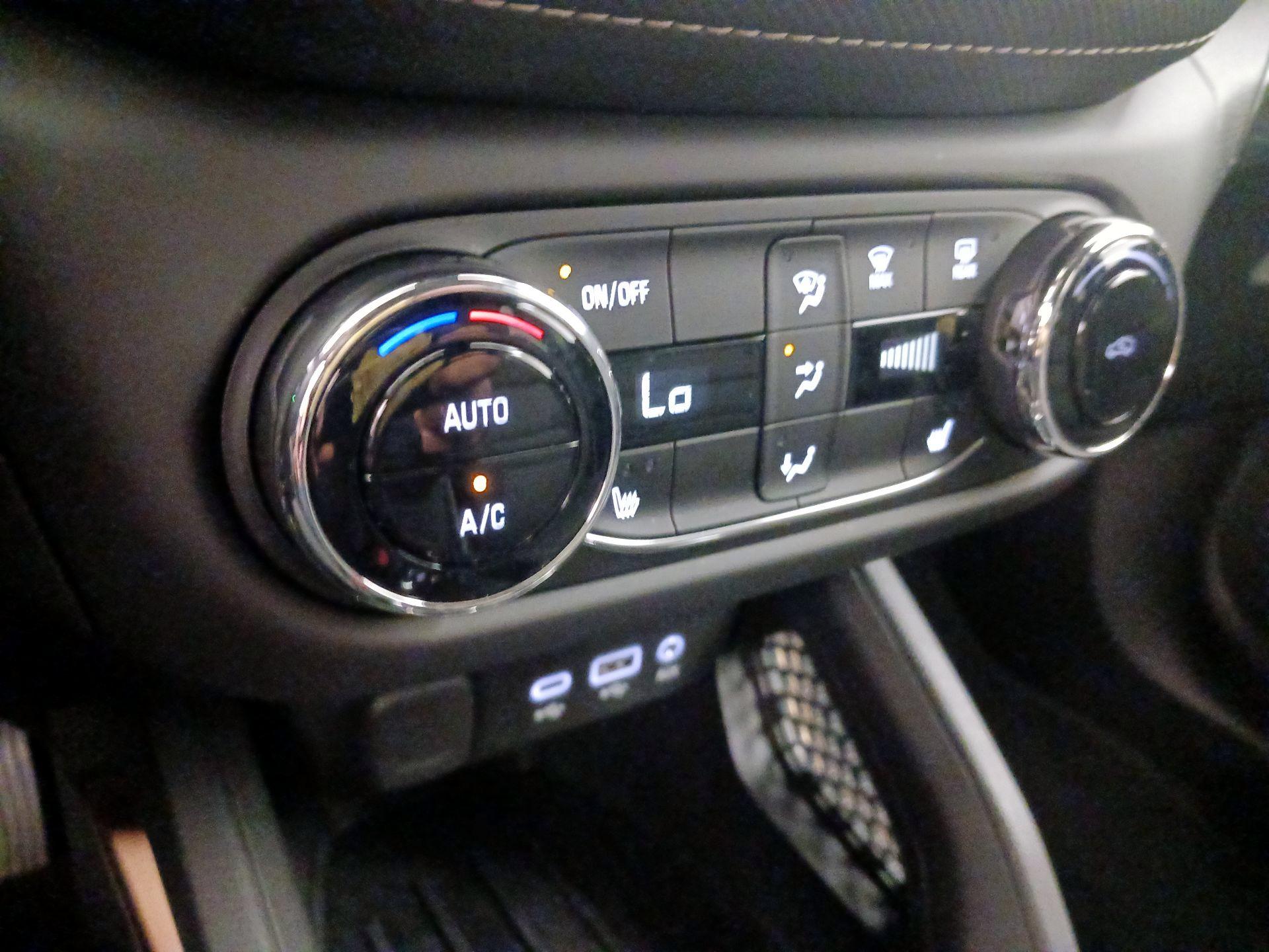 Thumbnail: 2023 Chevrolet TrailBlazer - 16