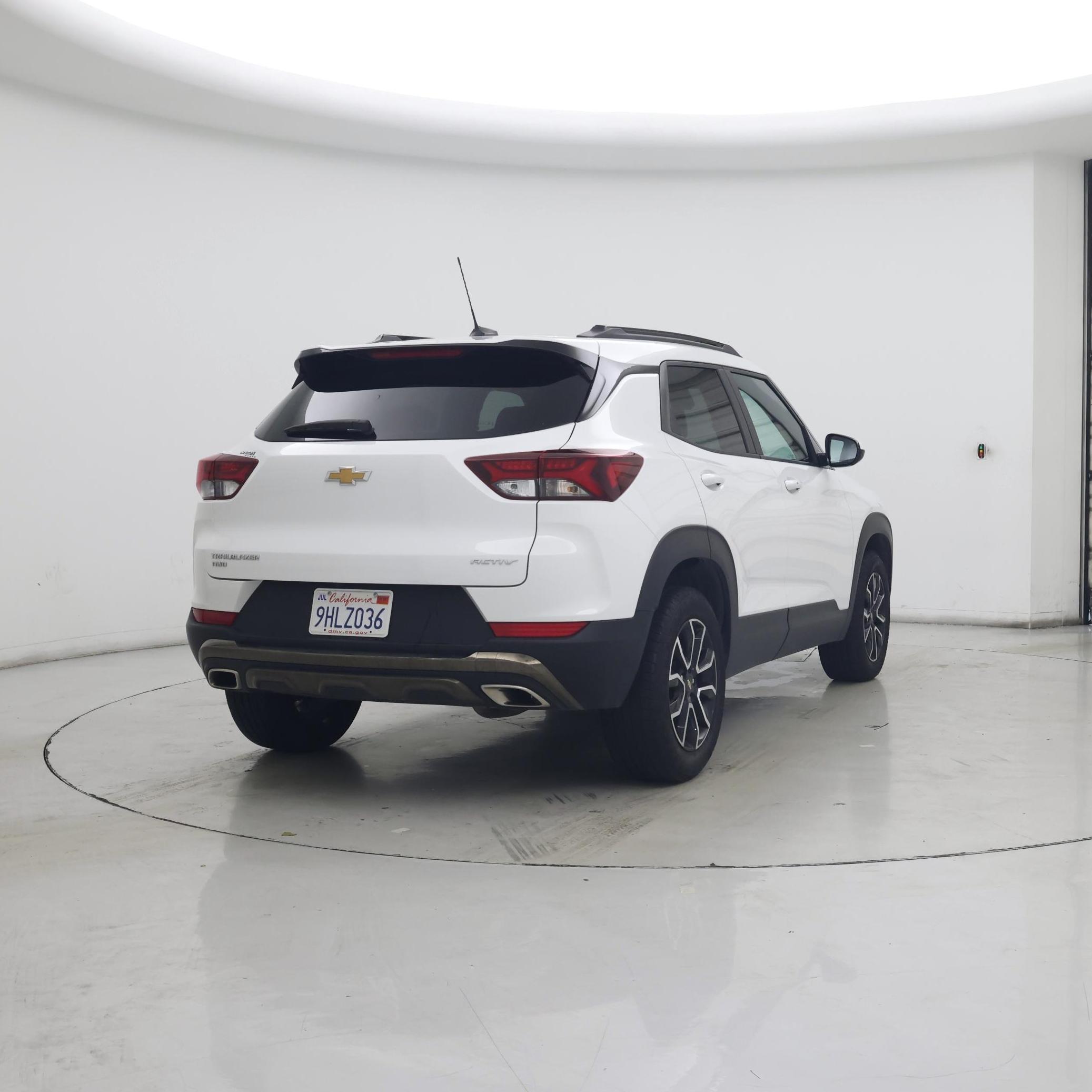 Thumbnail: 2023 Chevrolet TrailBlazer - 8