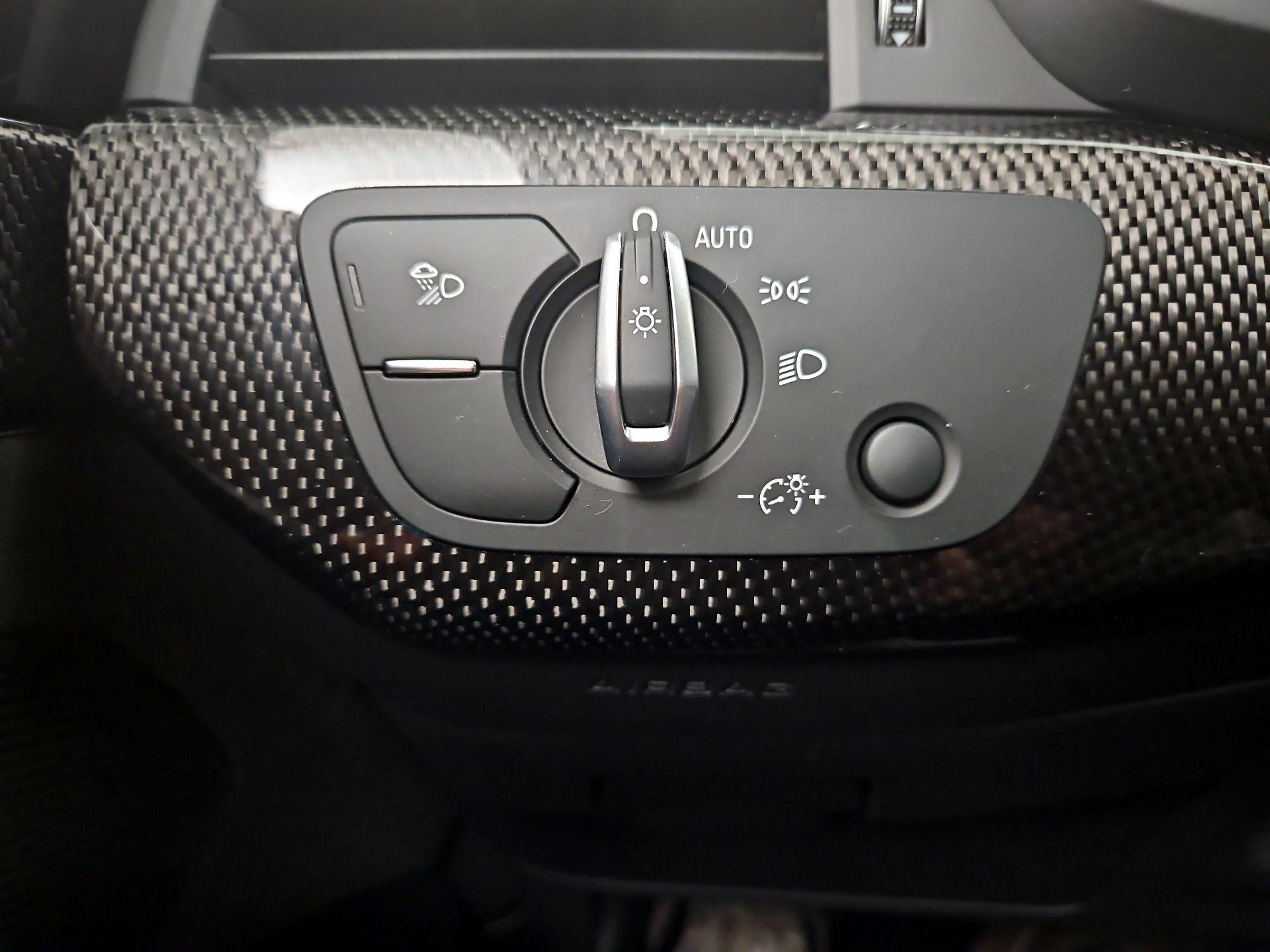 Thumbnail: 2020 Audi S4 - 13