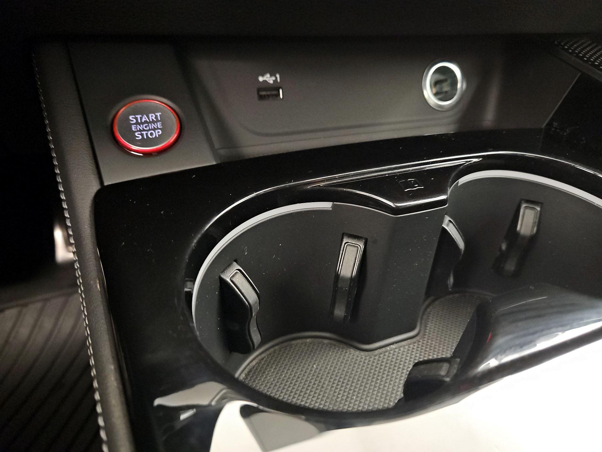 Thumbnail: 2020 Audi S4 - 18