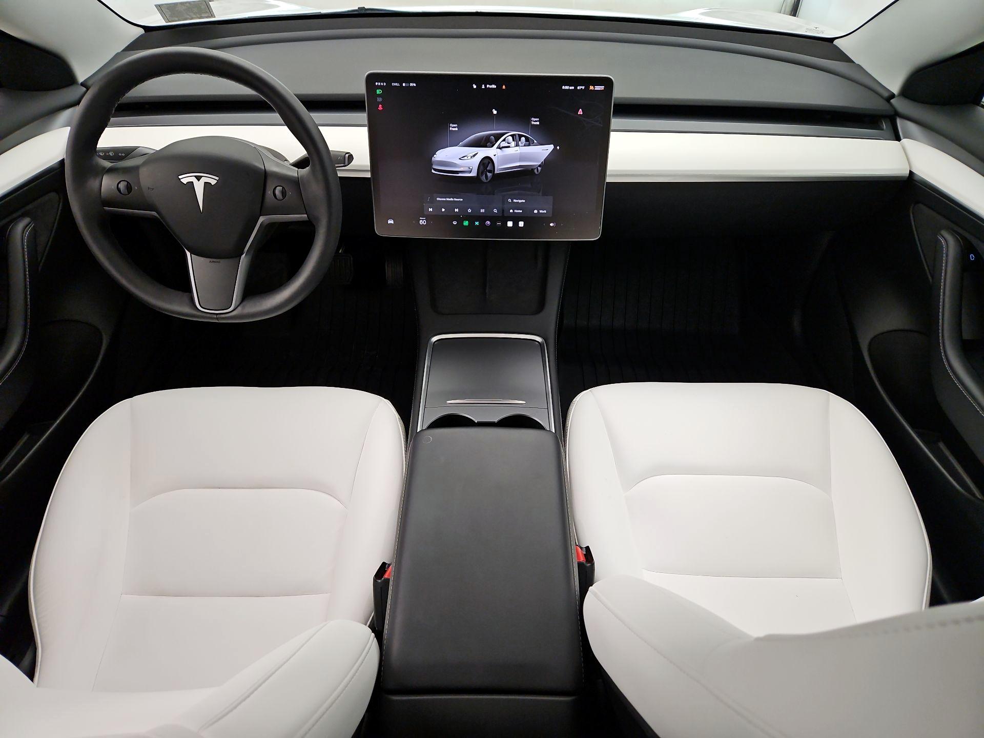 Thumbnail: 2022 Tesla Model 3 - 9