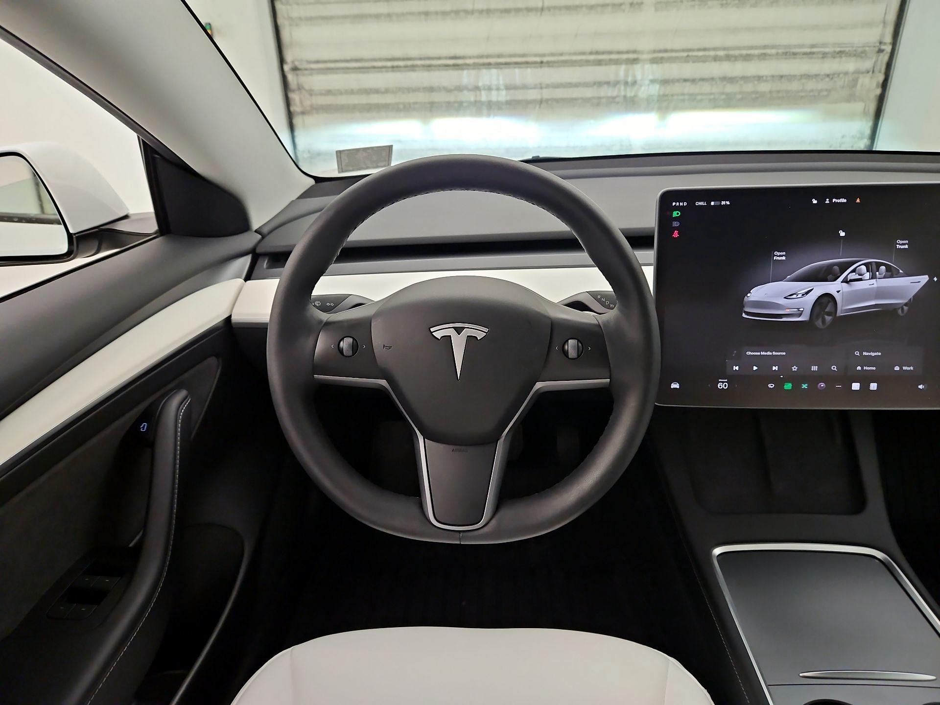 Thumbnail: 2022 Tesla Model 3 - 10