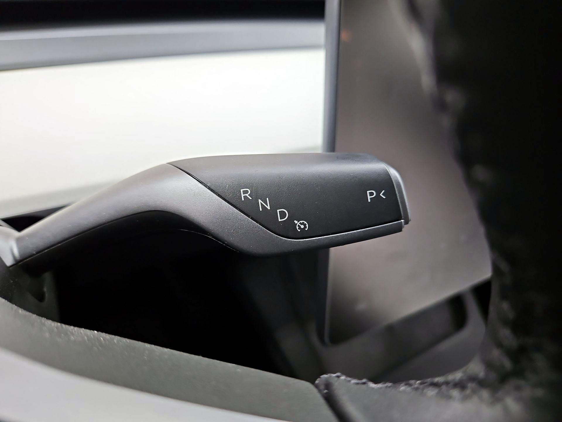 Thumbnail: 2022 Tesla Model 3 - 17