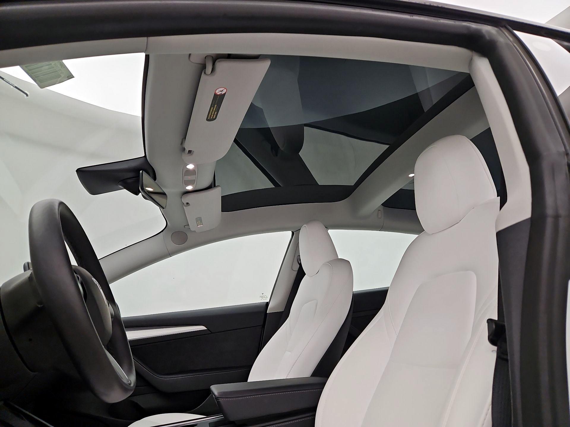 Thumbnail: 2022 Tesla Model 3 - 18