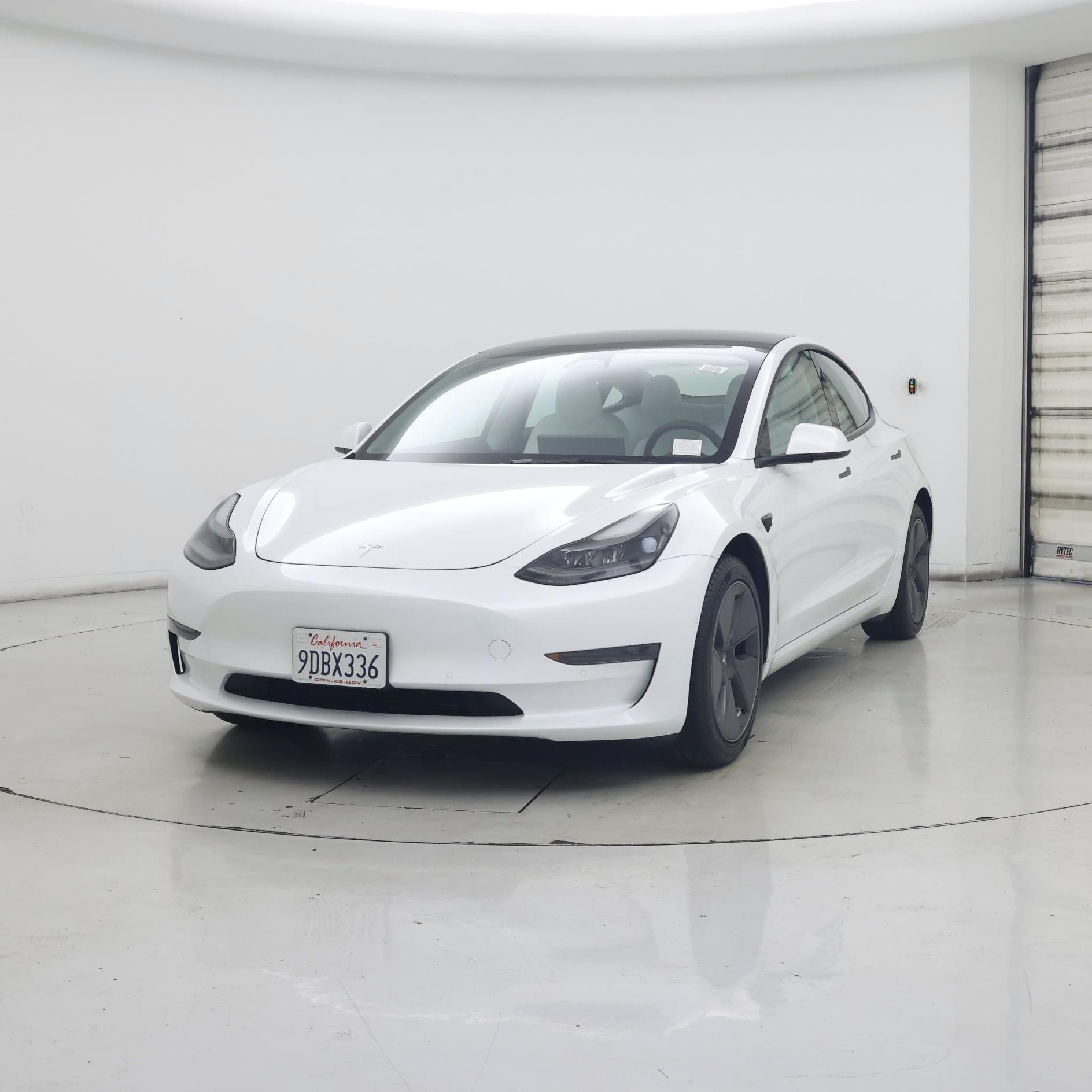 Thumbnail: 2022 Tesla Model 3 - 4