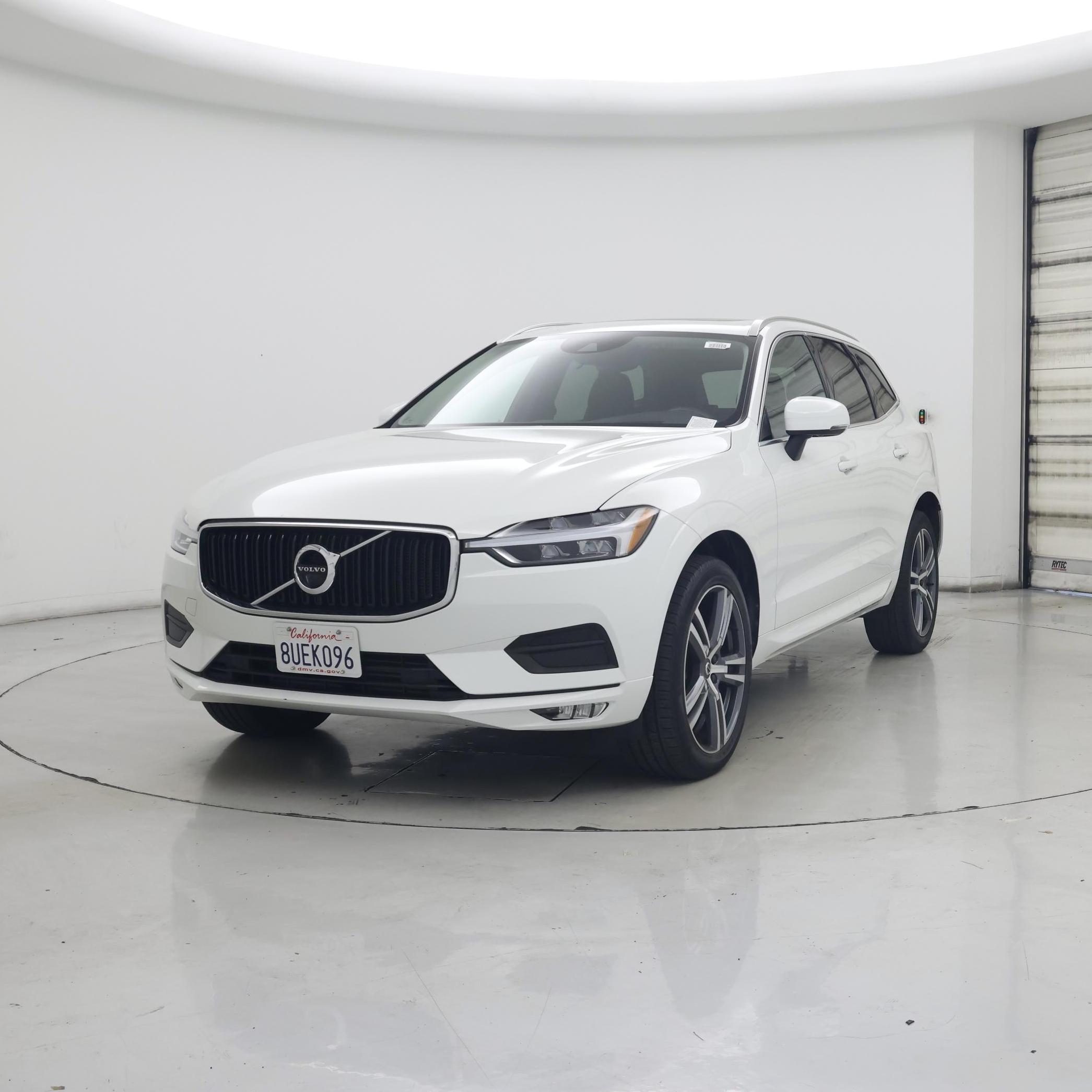 Thumbnail: 2021 Volvo XC60 - 4