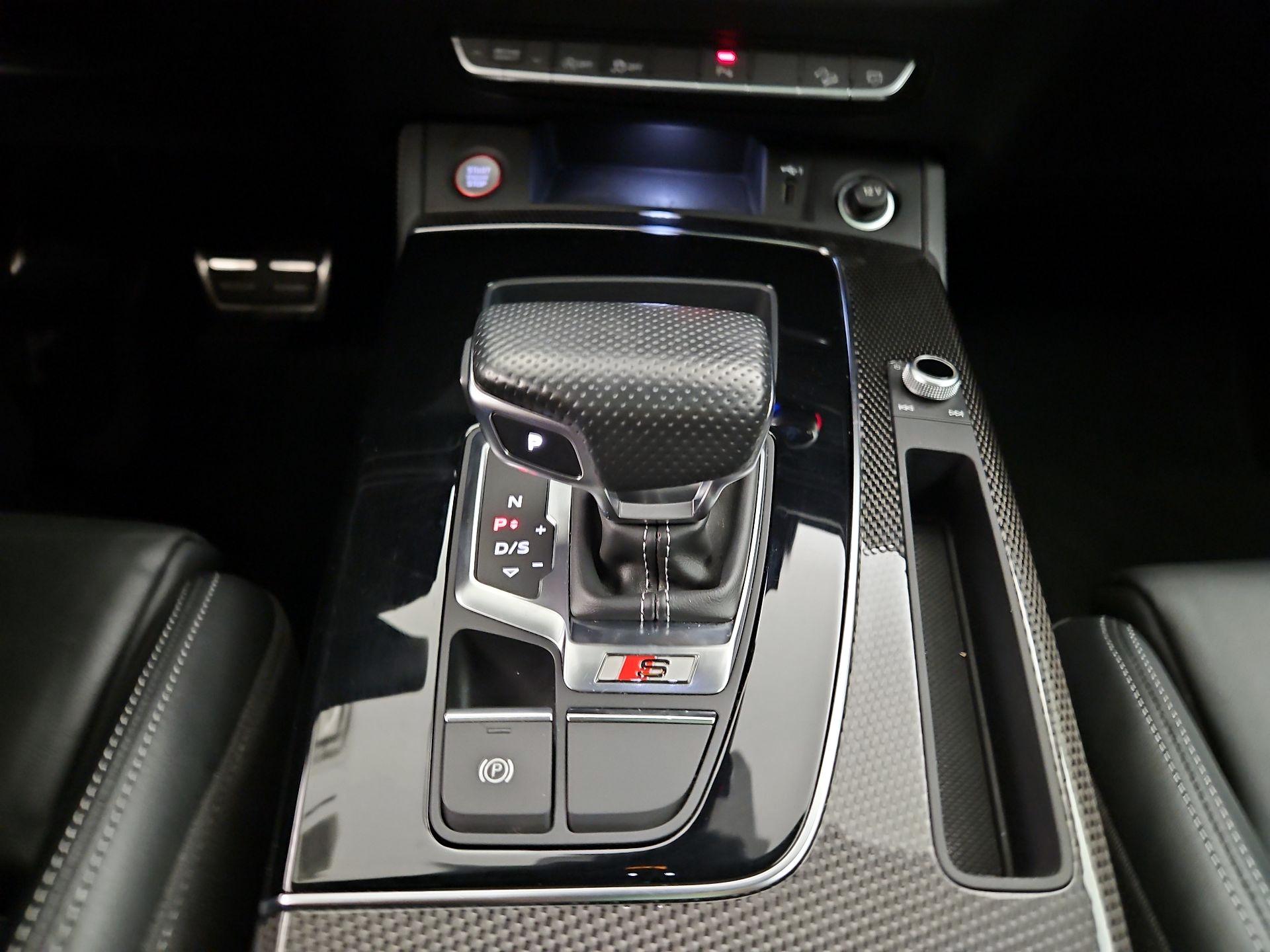 Thumbnail: 2021 Audi SQ5 - 18