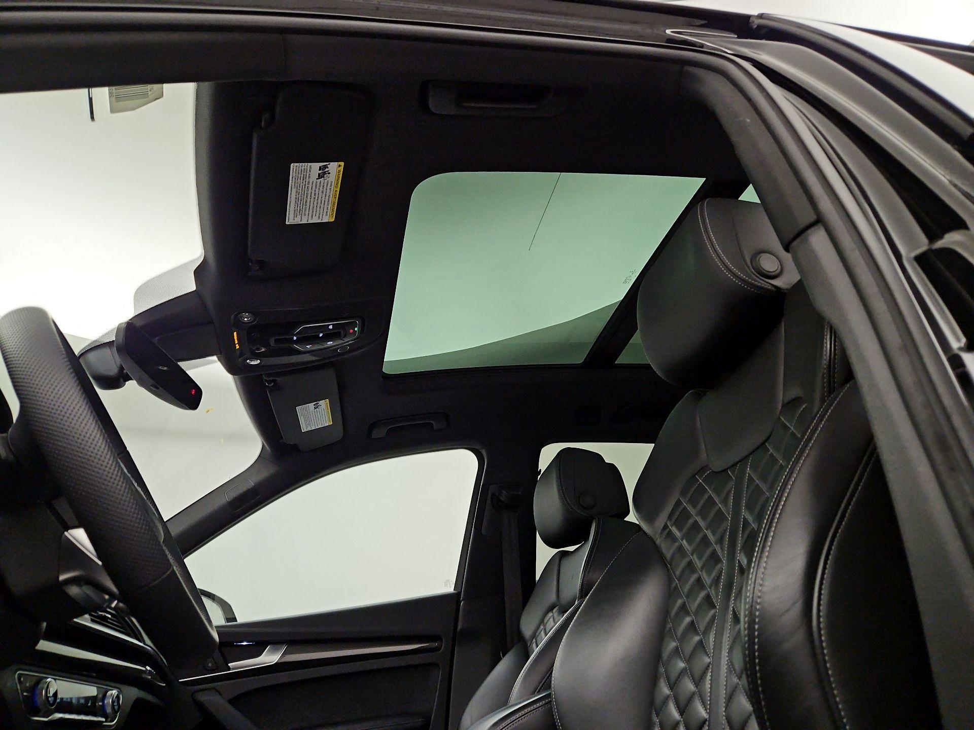 Thumbnail: 2021 Audi SQ5 - 20