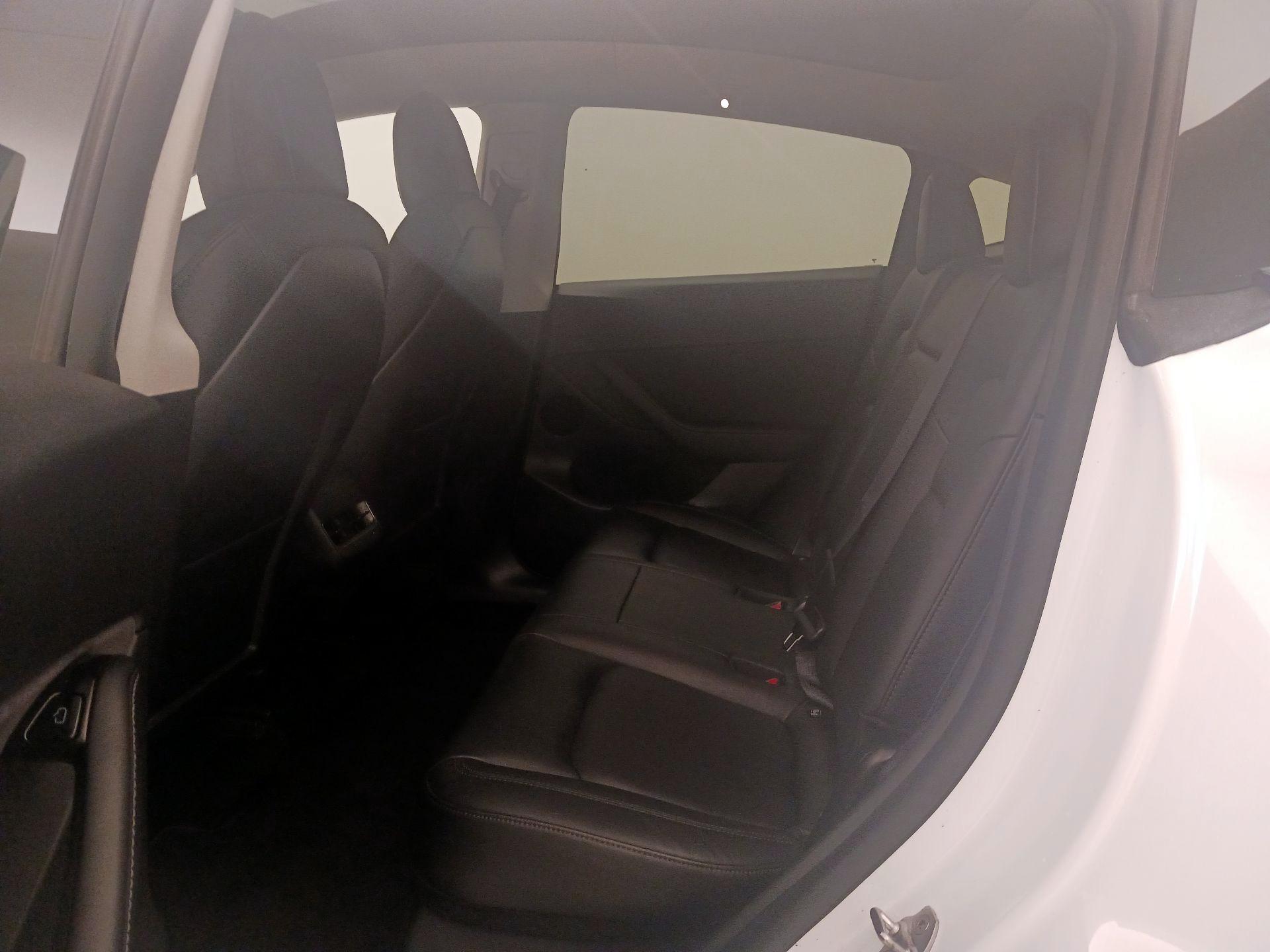 Thumbnail: 2021 Tesla Model Y - 19