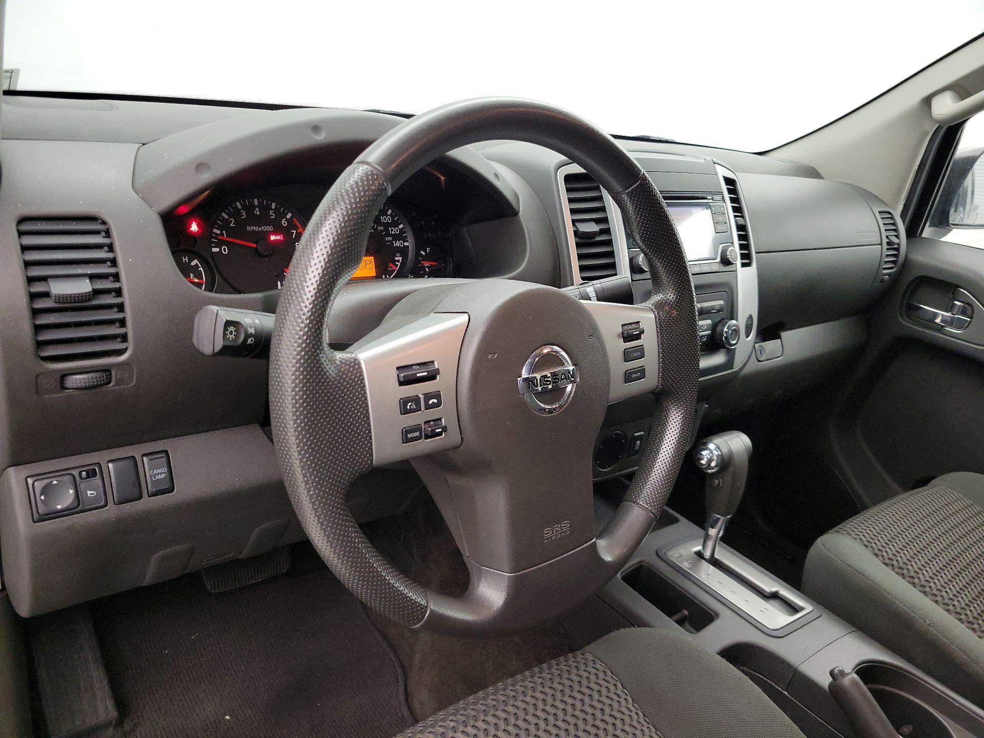 Thumbnail: 2015 Nissan Frontier - 9