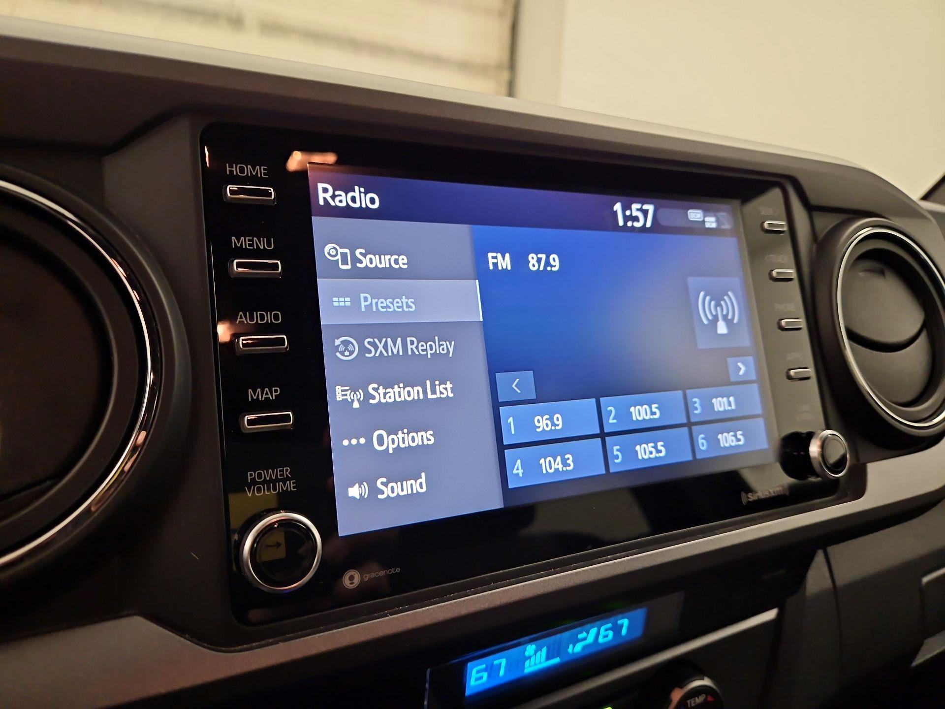 Thumbnail: 2021 Toyota Tacoma - 15