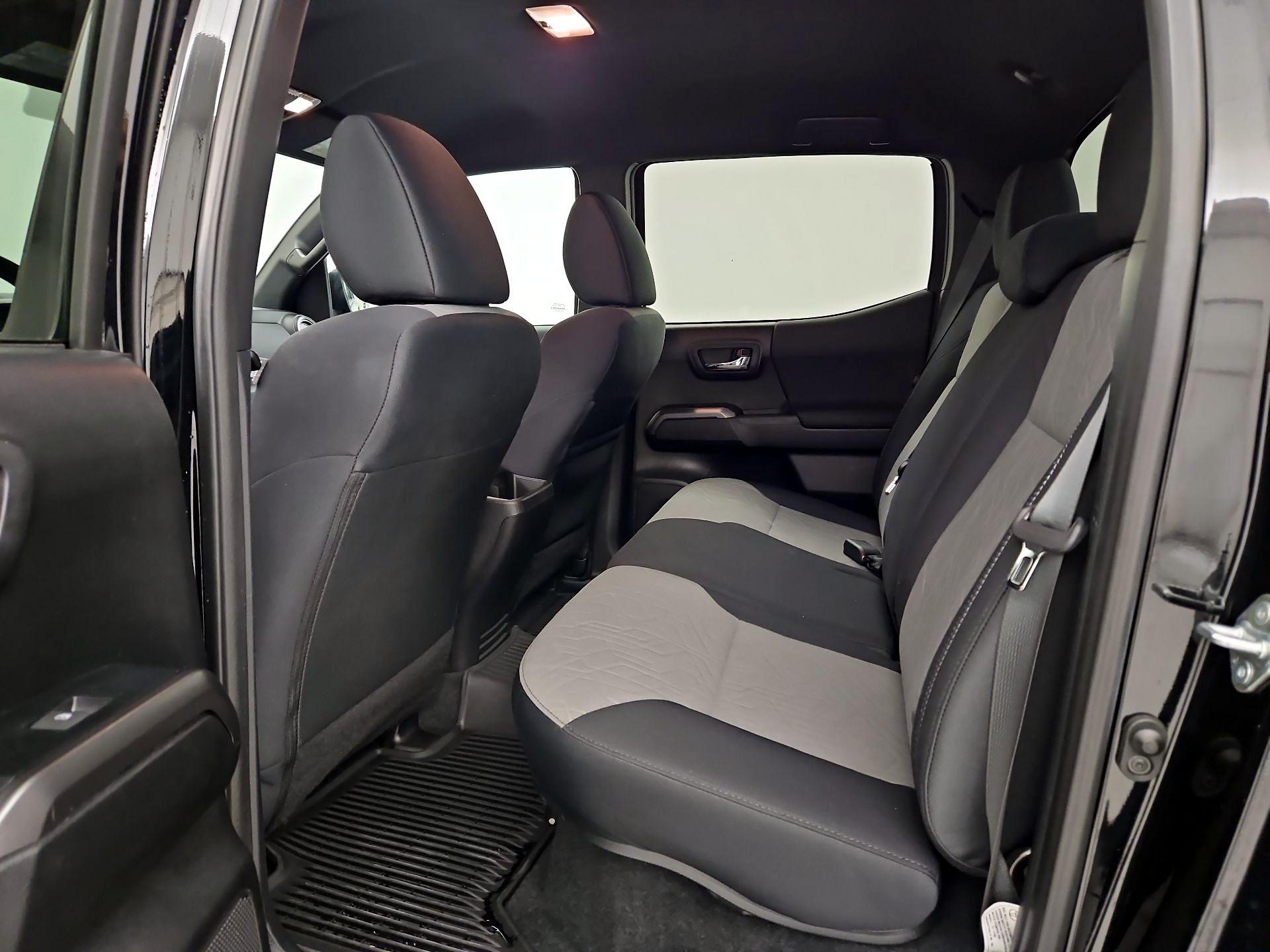 Thumbnail: 2021 Toyota Tacoma - 19