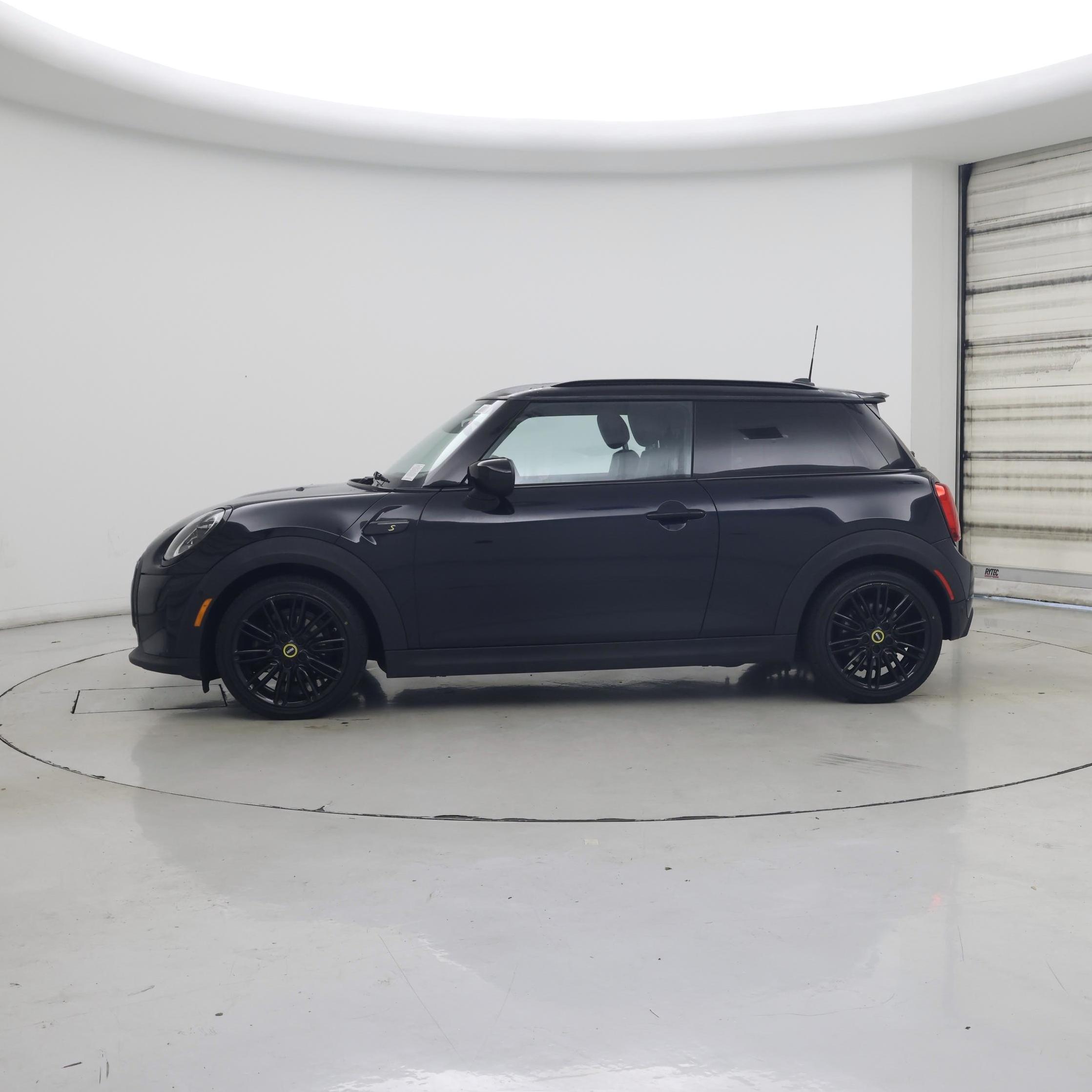 Thumbnail: 2023 MINI Cooper Hardtop - 3