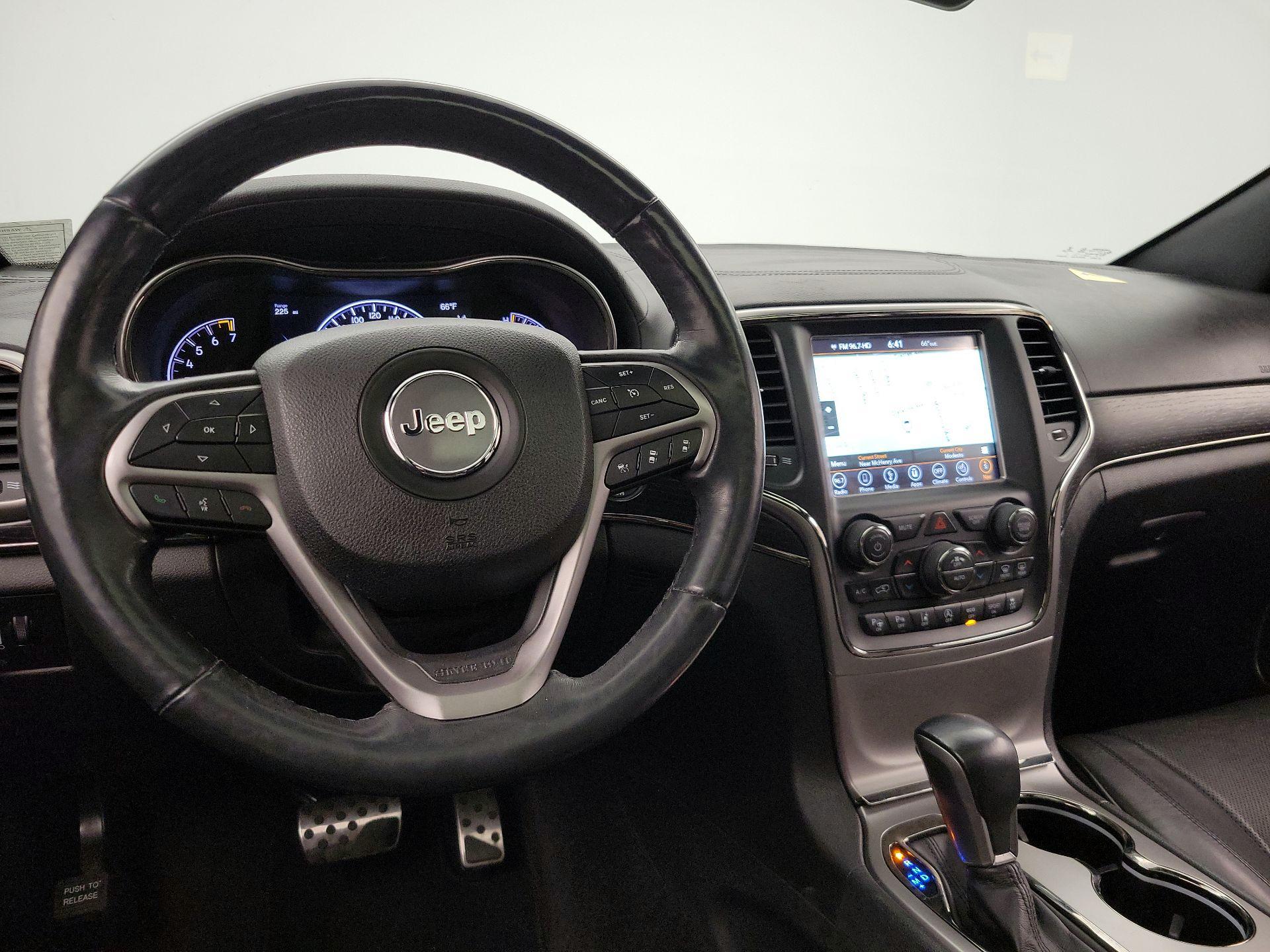 Thumbnail: 2018 Jeep Grand Cherokee - 9