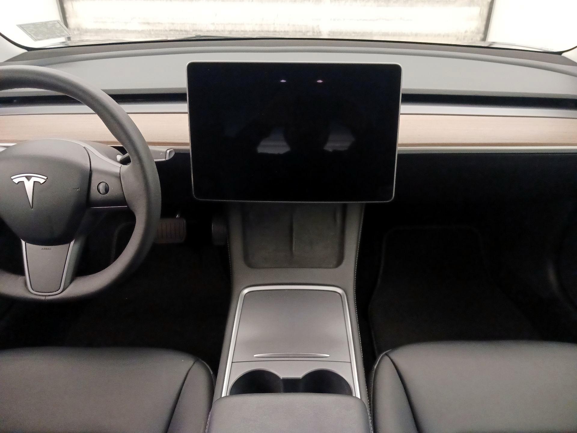 Thumbnail: 2023 Tesla Model 3 - 9