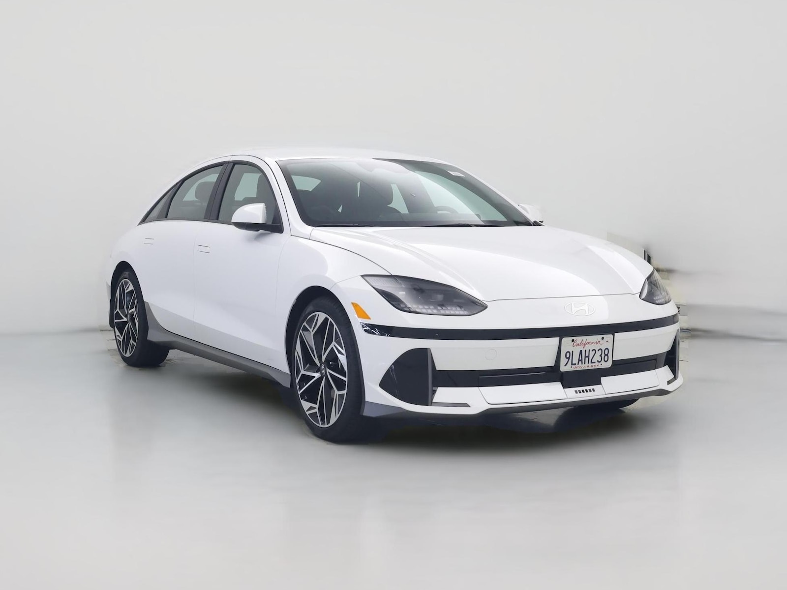 2024 Hyundai IONIQ 6 SEL