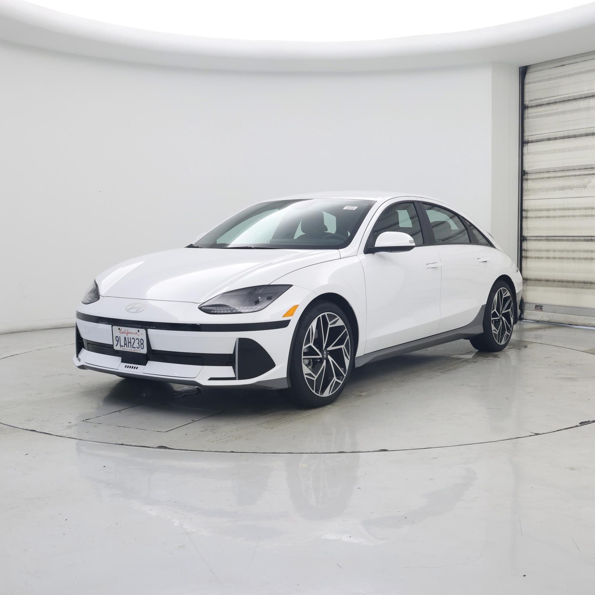 Thumbnail: 2024 Hyundai Ioniq 6 - 4