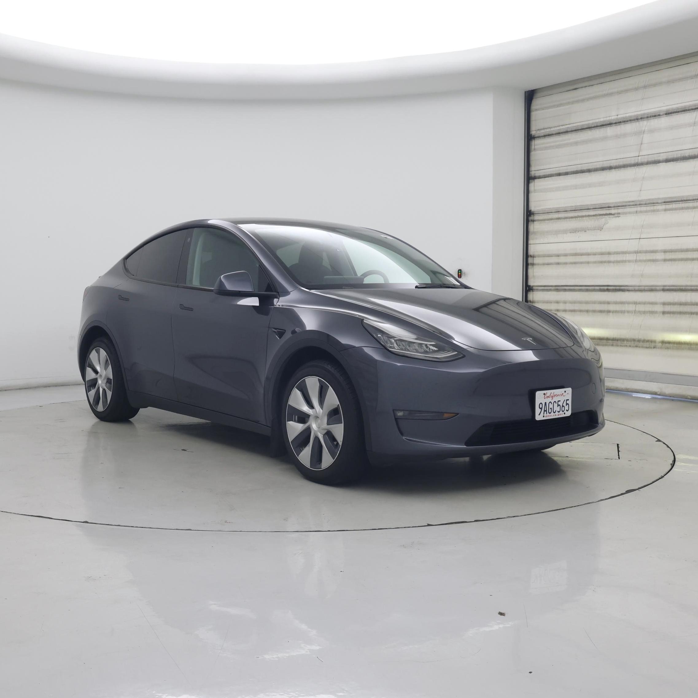 Gray 2022 Tesla Model Y Long Range AWD SUV / Crossover All-Wheel Drive Automatic