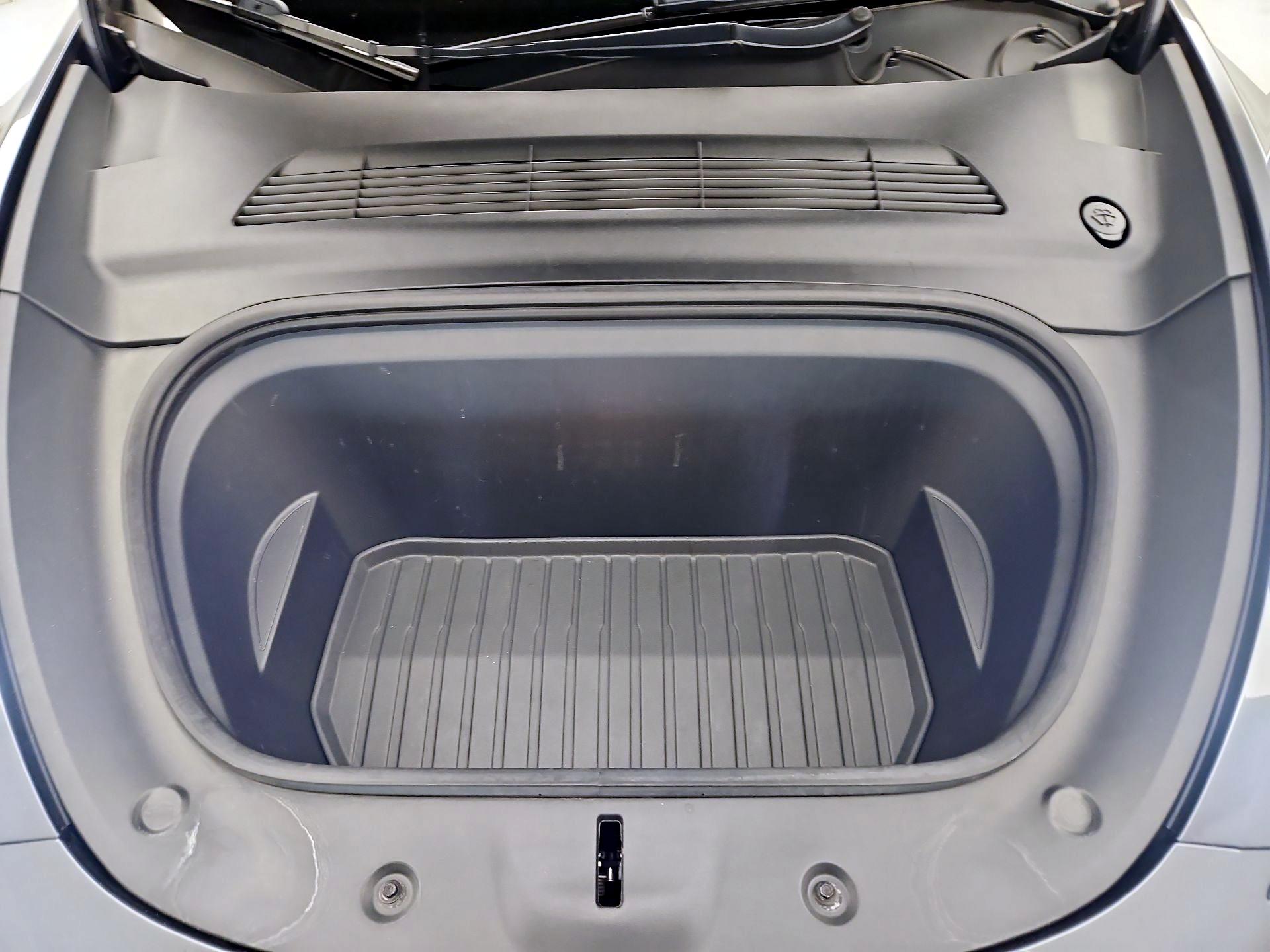 Thumbnail: 2022 Tesla Model Y - 20