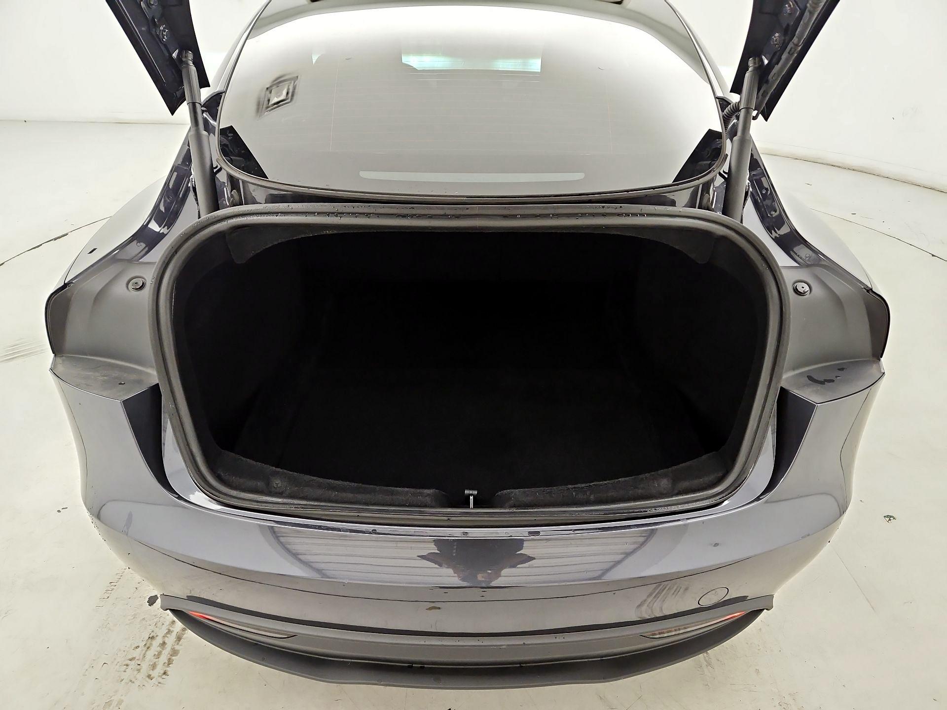 Thumbnail: 2024 Tesla Model 3 - 20