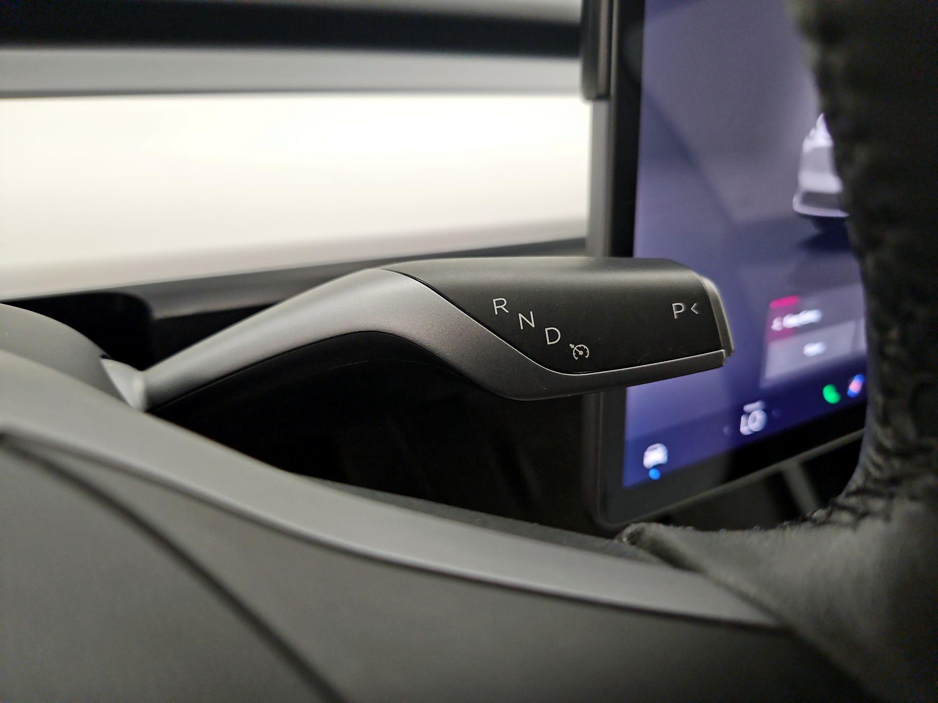 Thumbnail: 2022 Tesla Model Y - 17
