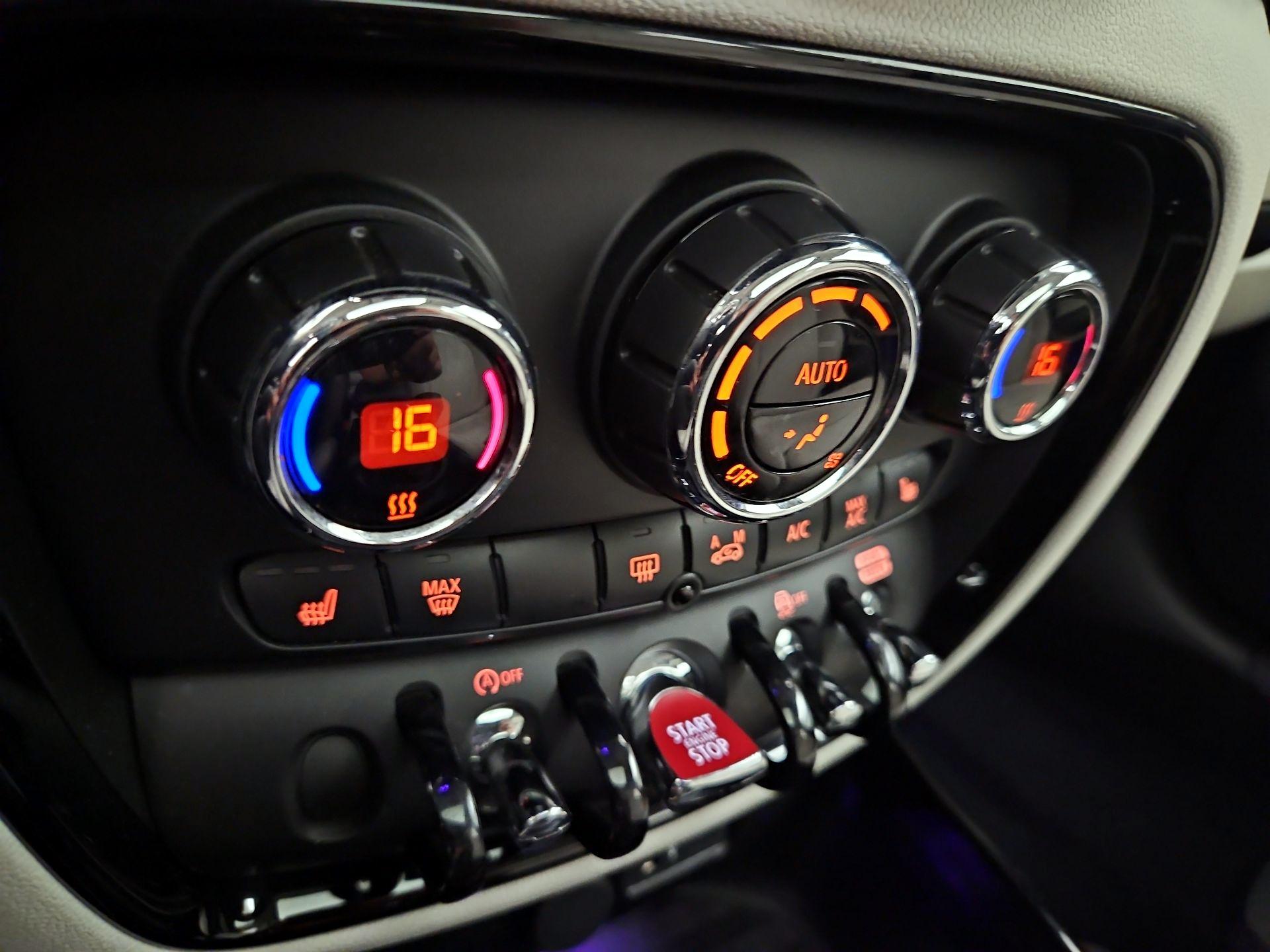 Thumbnail: 2020 MINI Cooper Clubman - 17