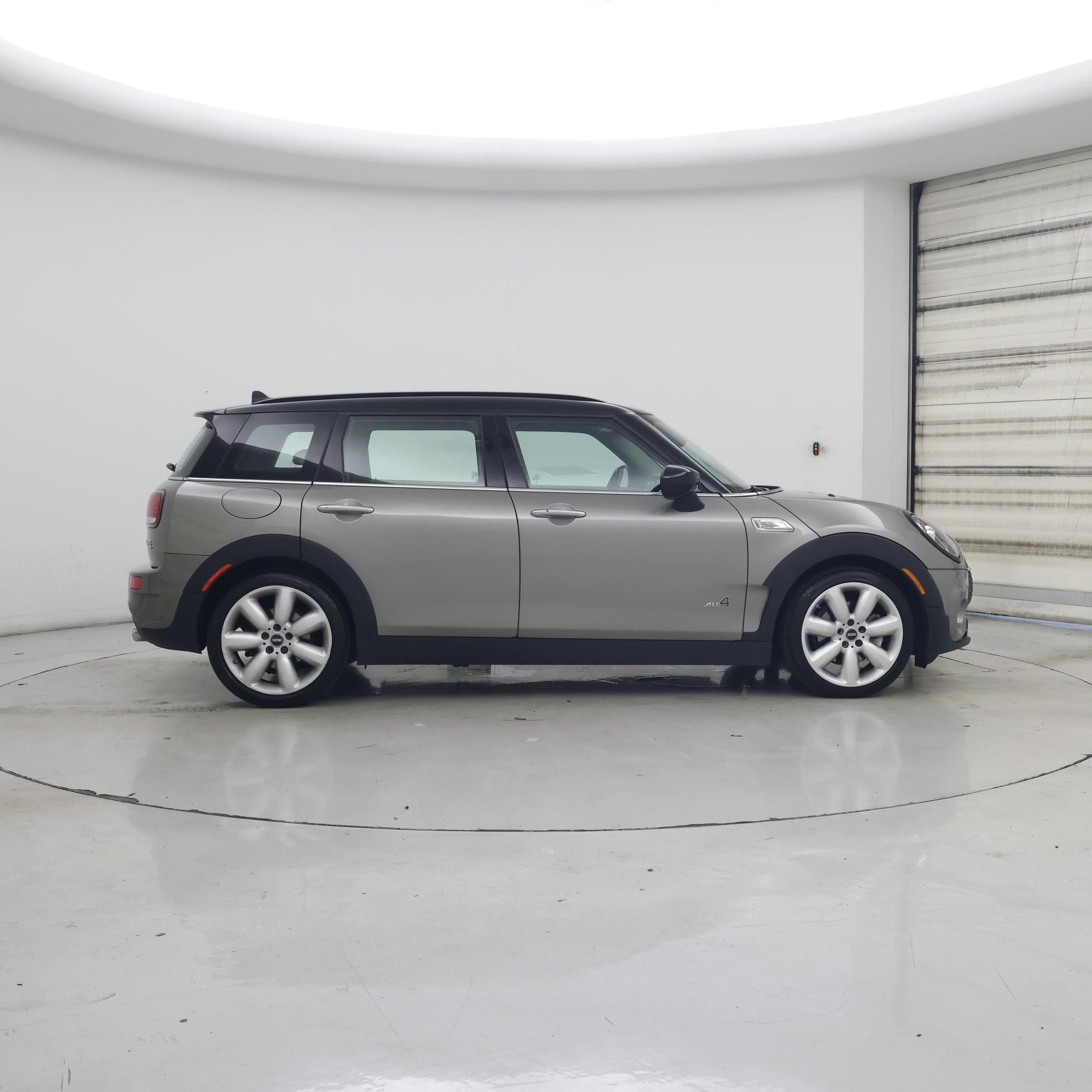 Thumbnail: 2020 MINI Cooper Clubman - 7