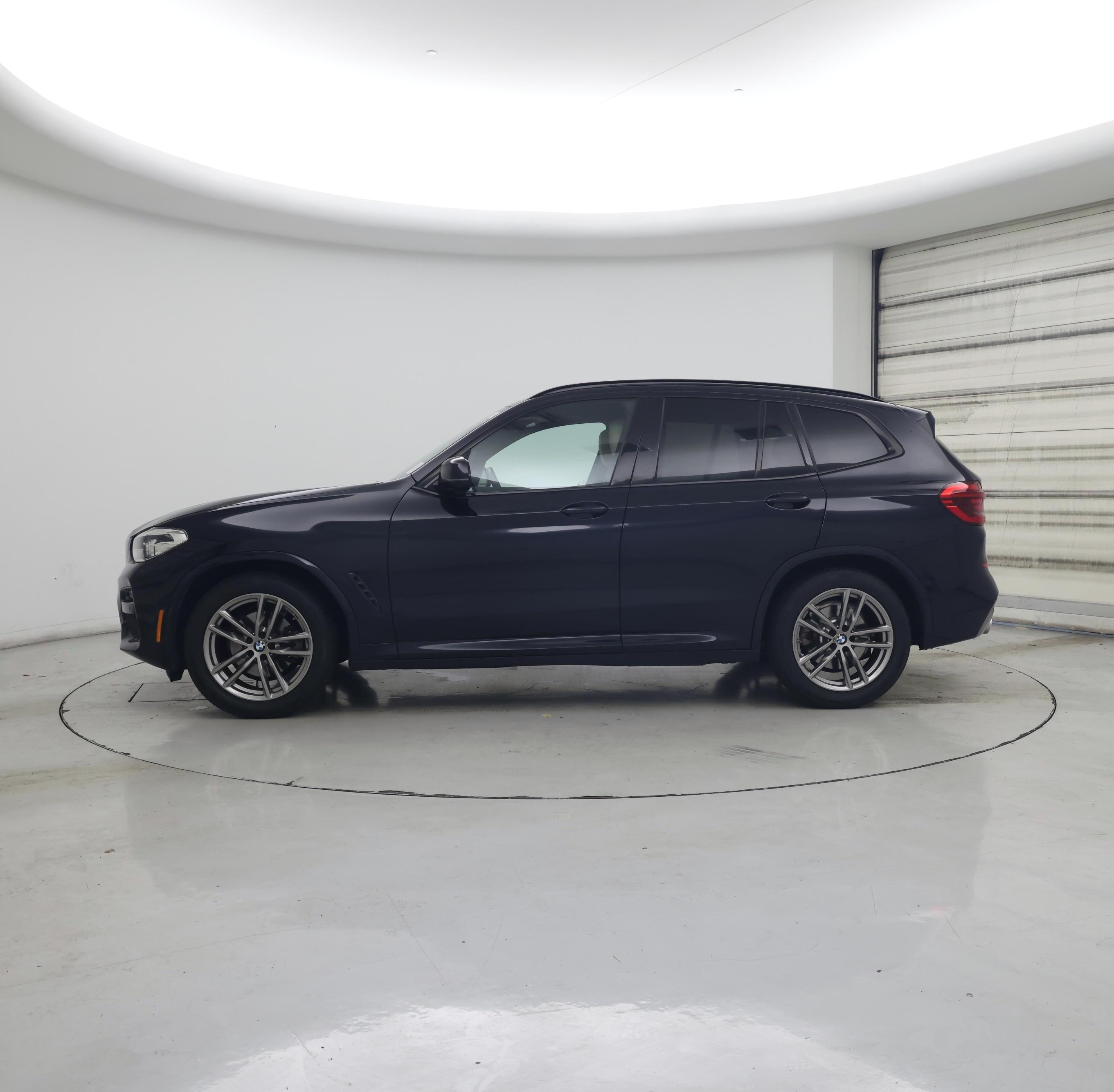 Thumbnail: 2021 BMW X3 - 3