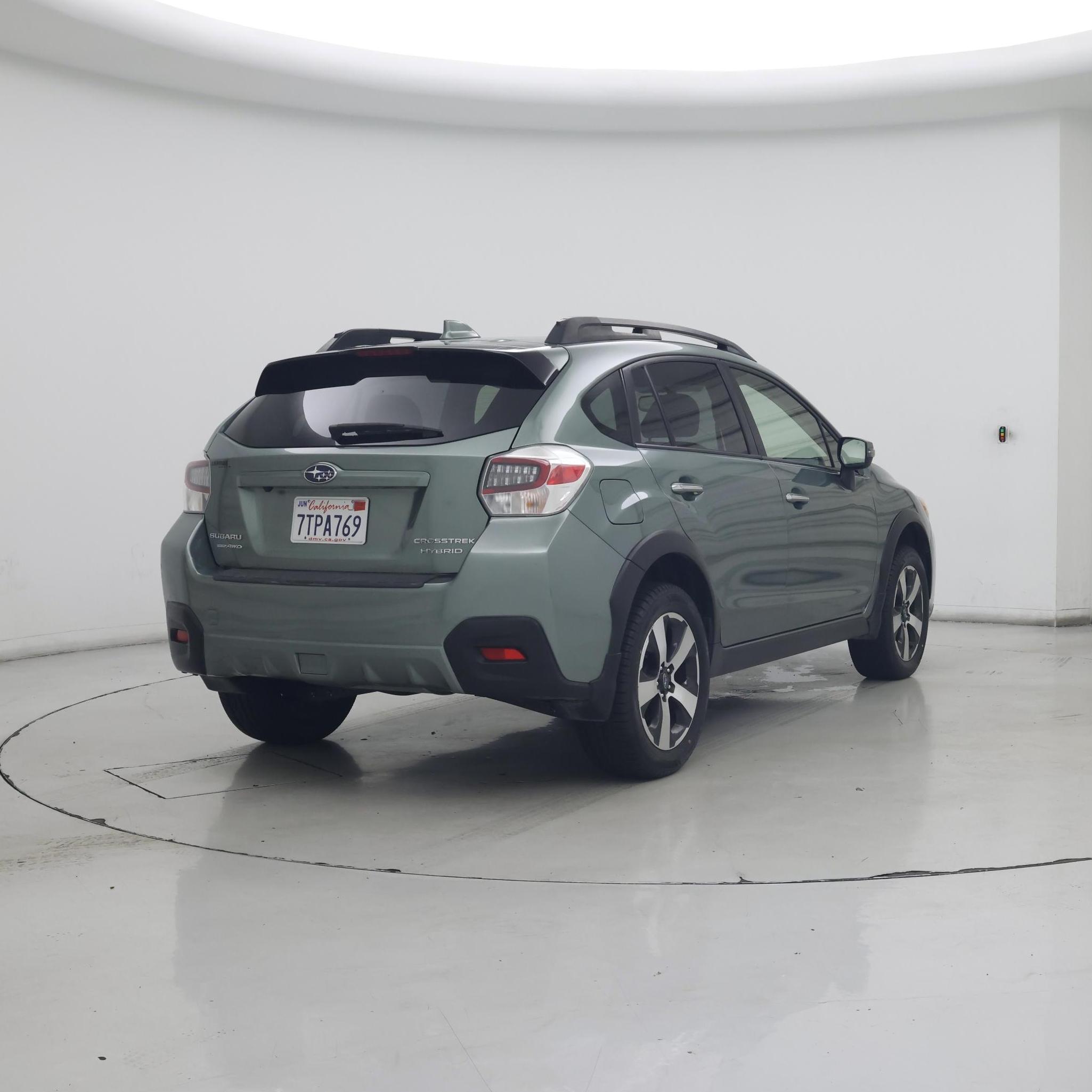 Thumbnail: 2016 Subaru XV Crosstrek - 8