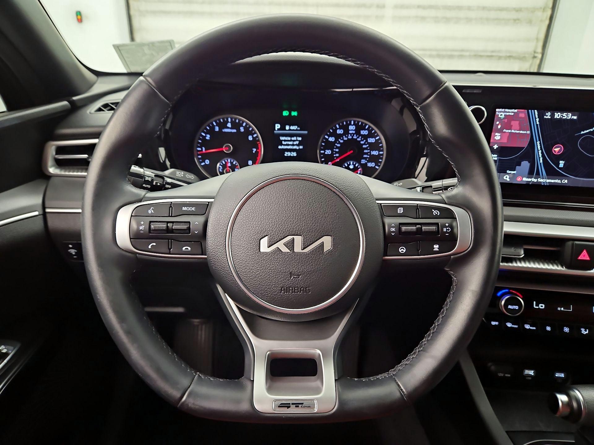 Thumbnail: 2023 Kia K5 - 10