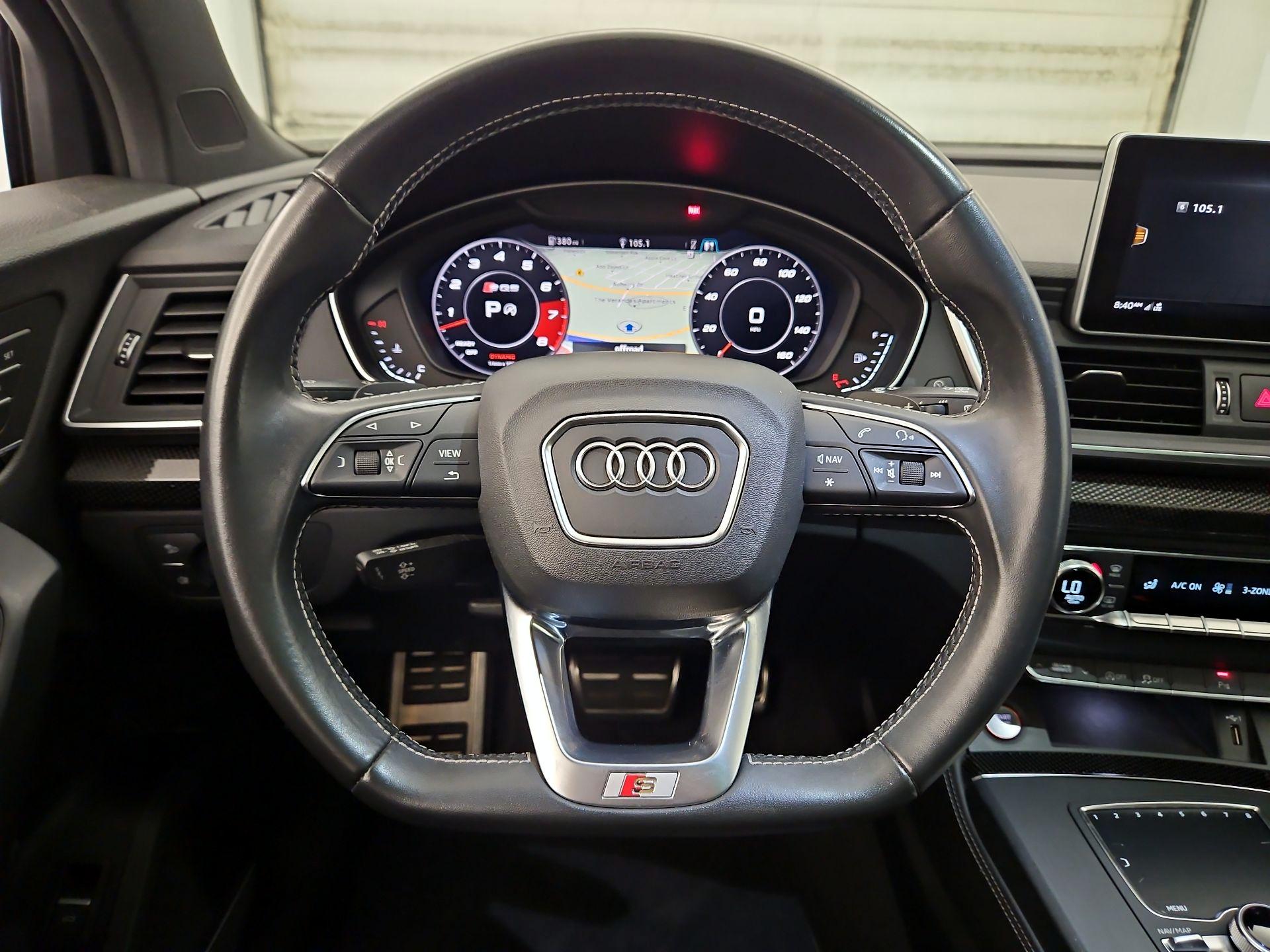 Thumbnail: 2020 Audi SQ5 - 10