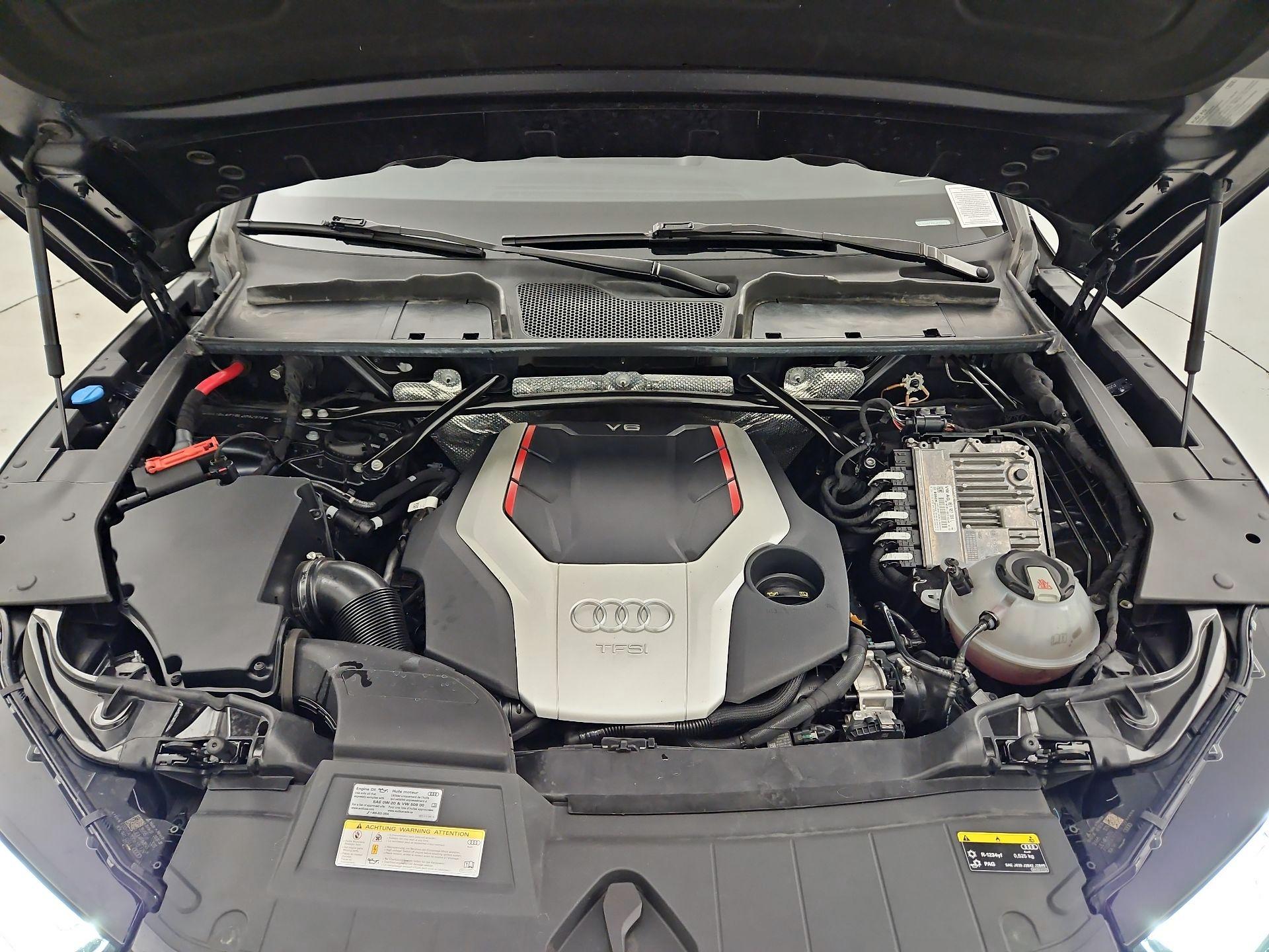 Thumbnail: 2020 Audi SQ5 - 20