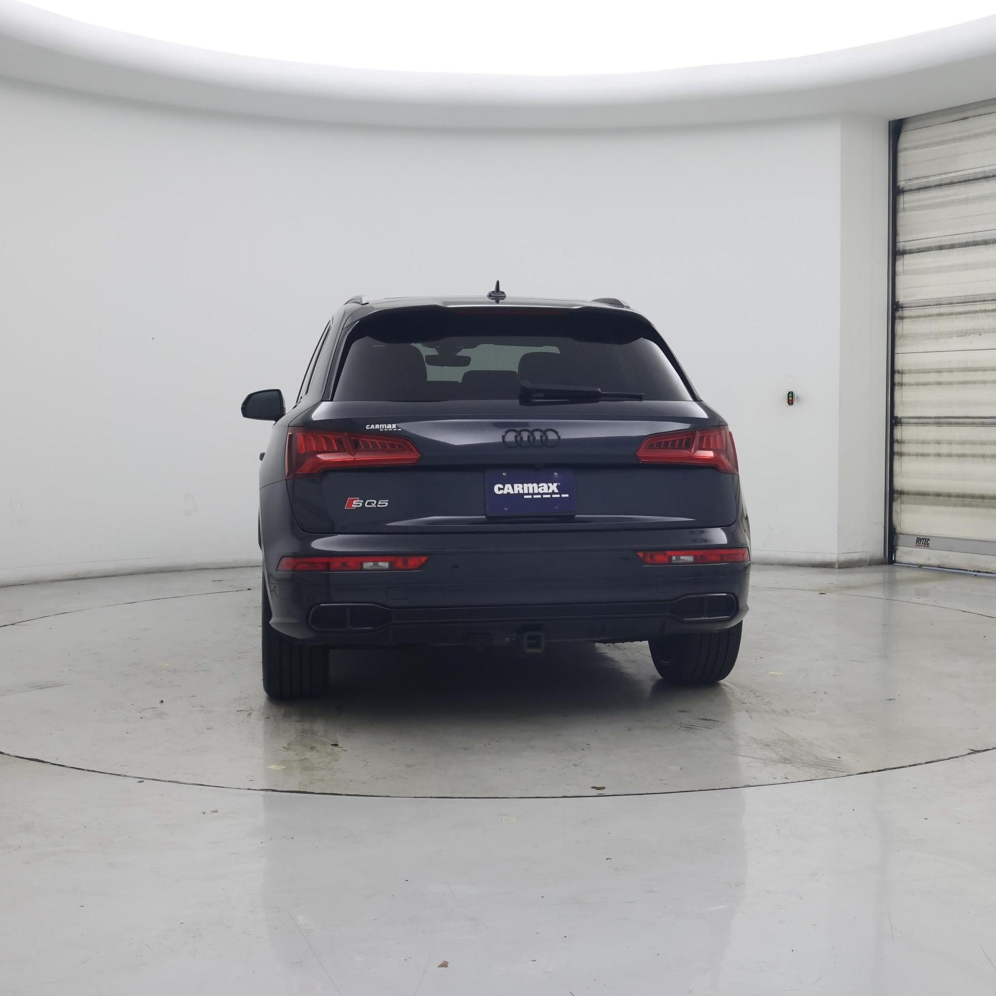 Thumbnail: 2020 Audi SQ5 - 6