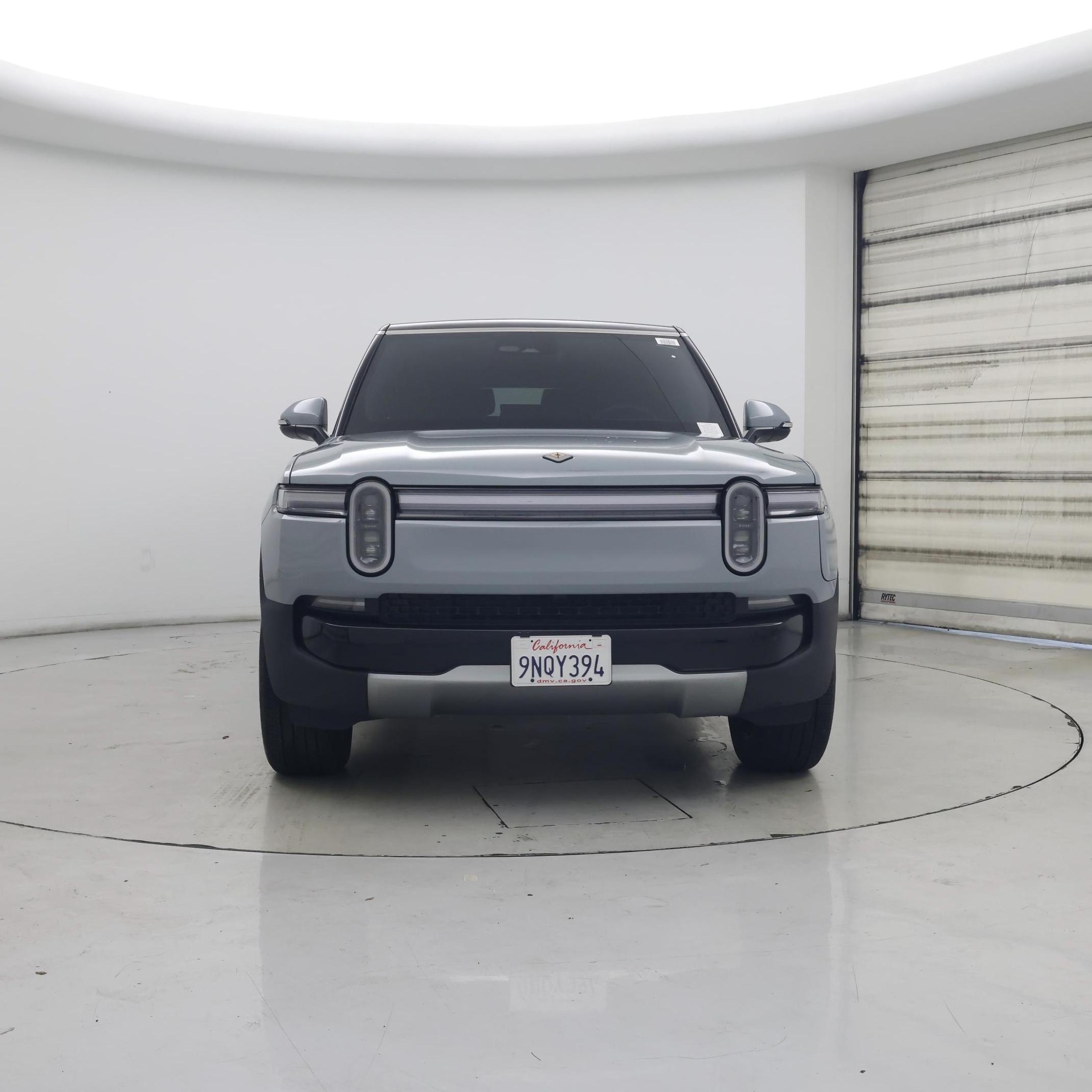 Thumbnail: 2025 Rivian R1S - 5