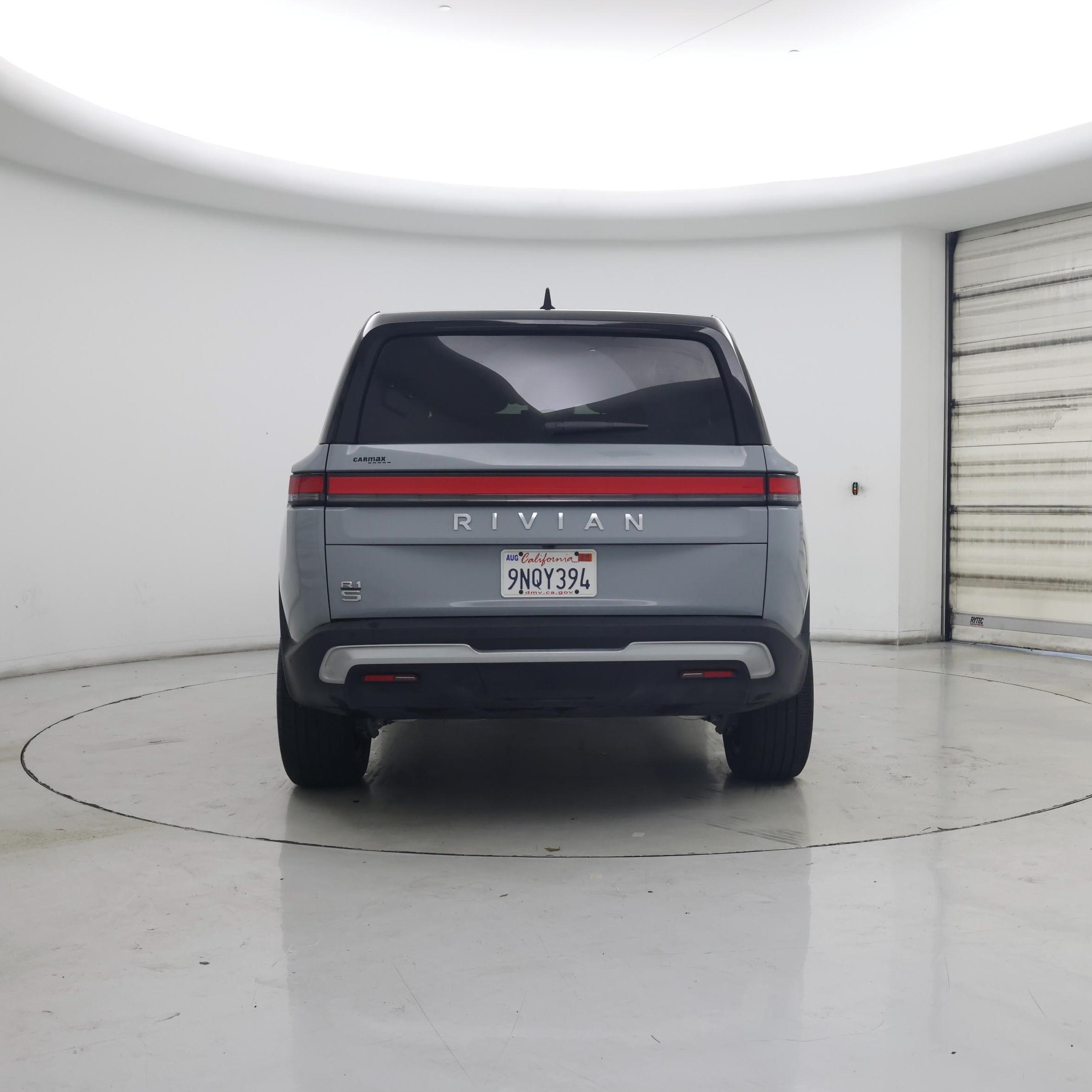 Thumbnail: 2025 Rivian R1S - 6