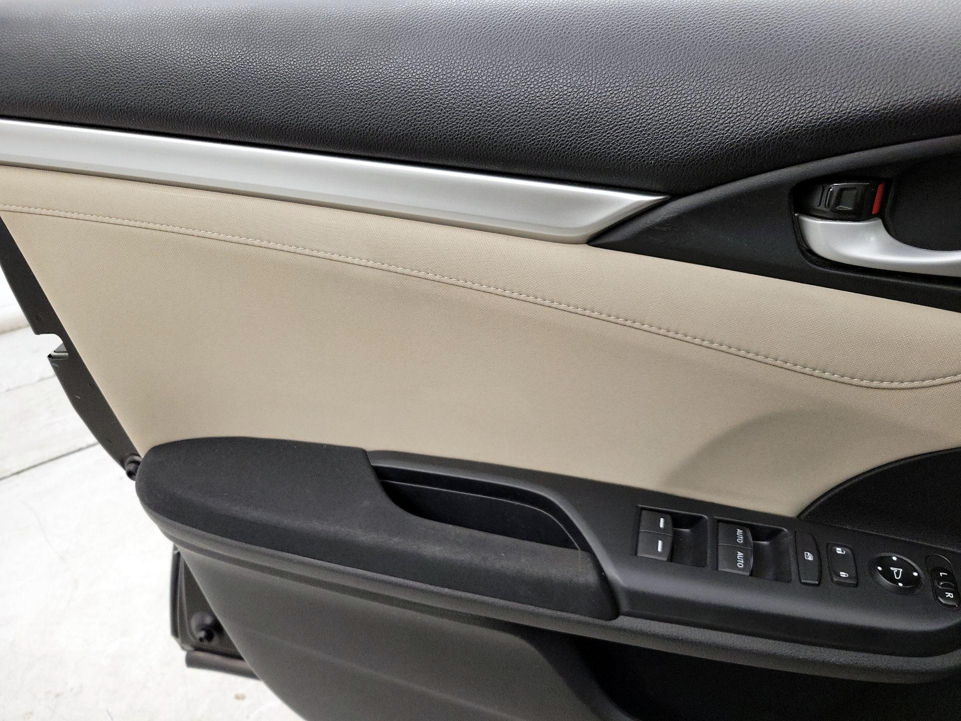 Thumbnail: 2016 Honda Civic - 12