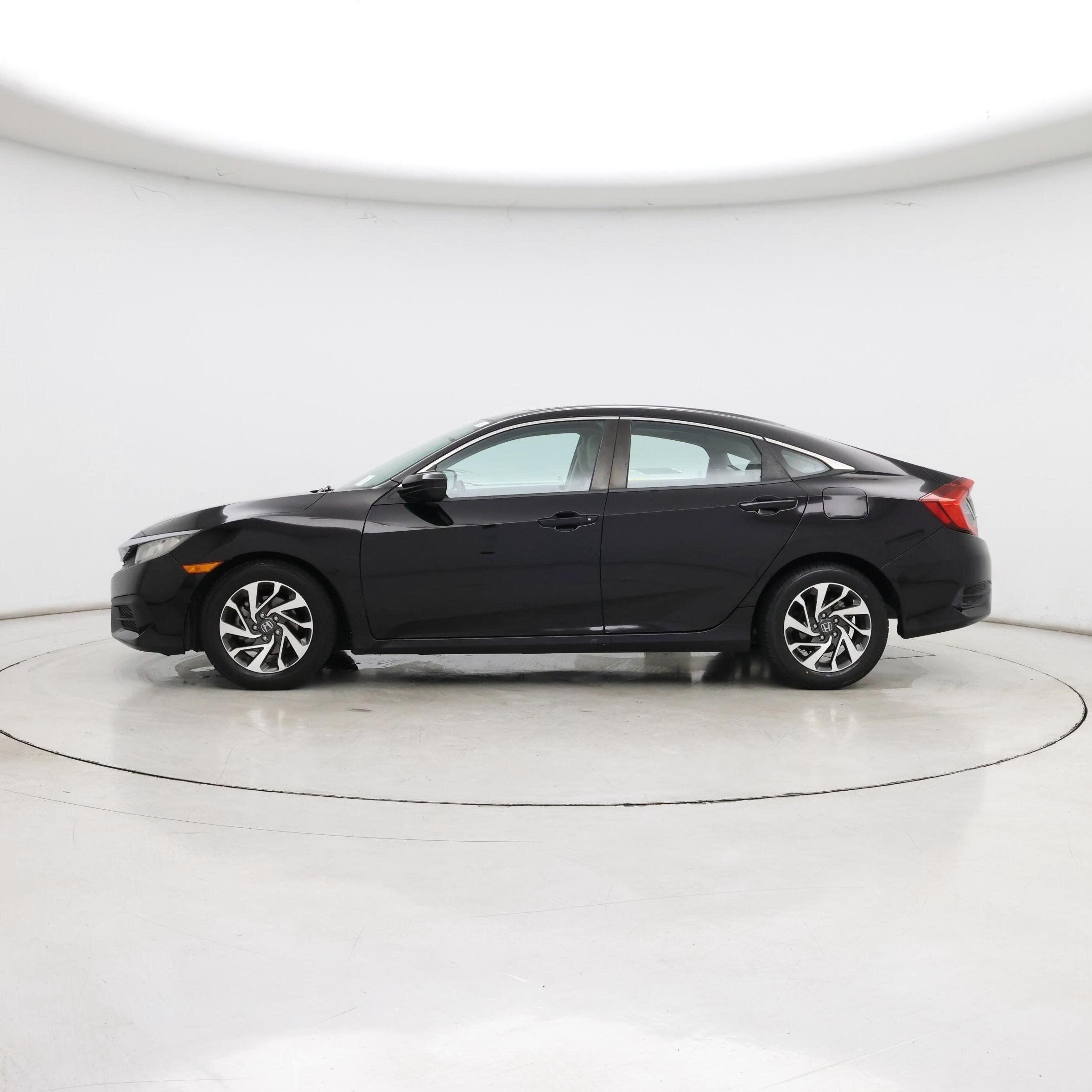 Thumbnail: 2016 Honda Civic - 3