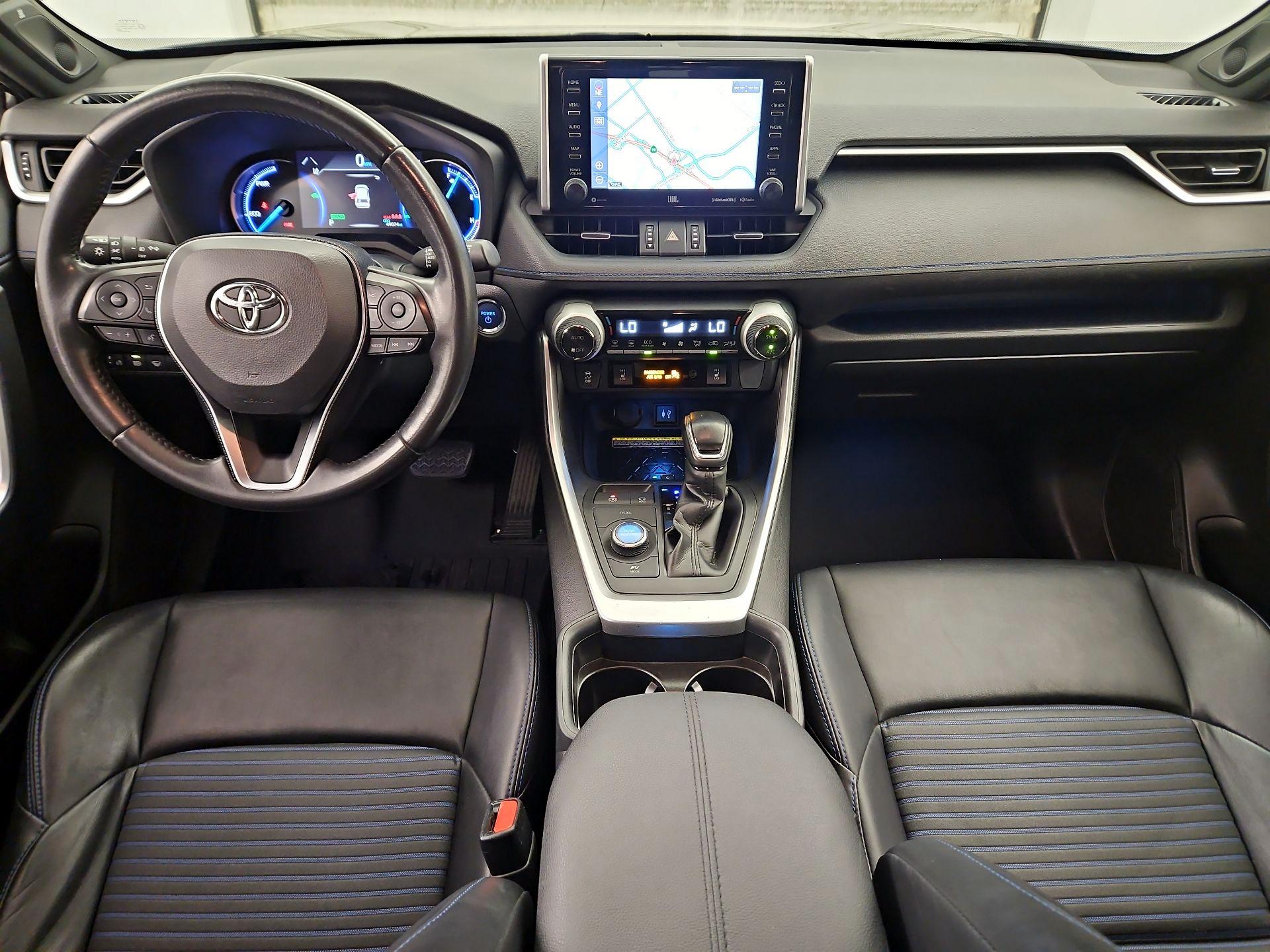 Thumbnail: 2019 Toyota RAV4 - 9