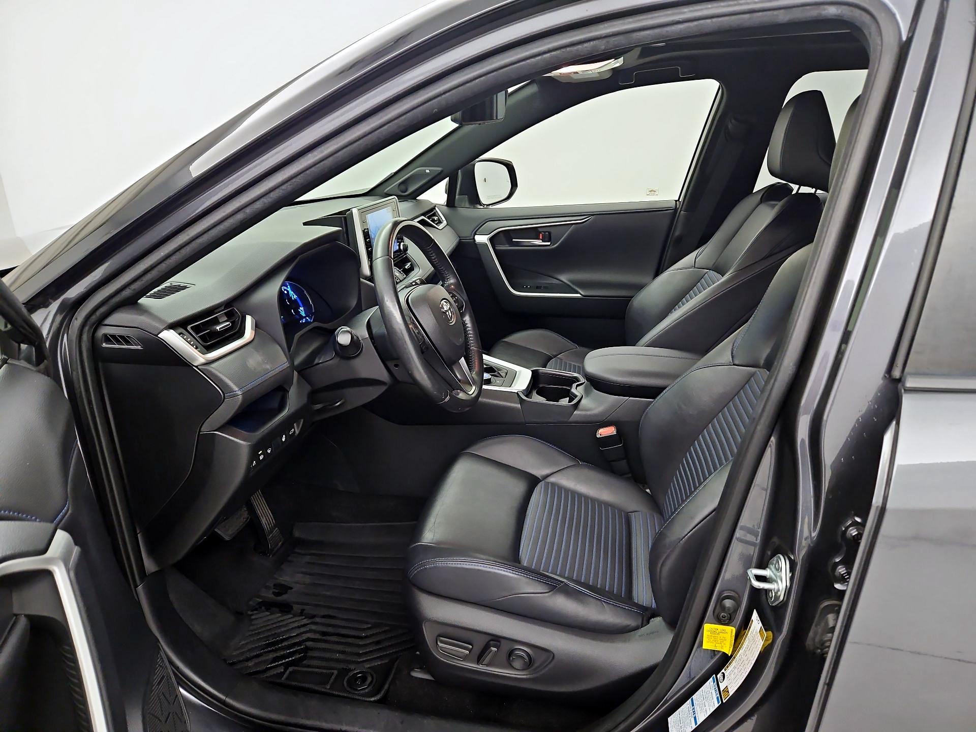 Thumbnail: 2019 Toyota RAV4 - 11