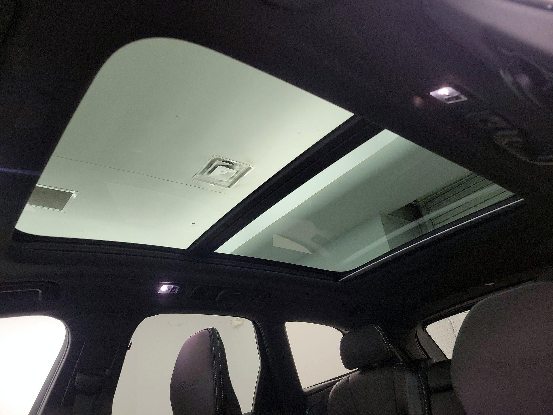 Thumbnail: 2019 Volvo XC60 - 20