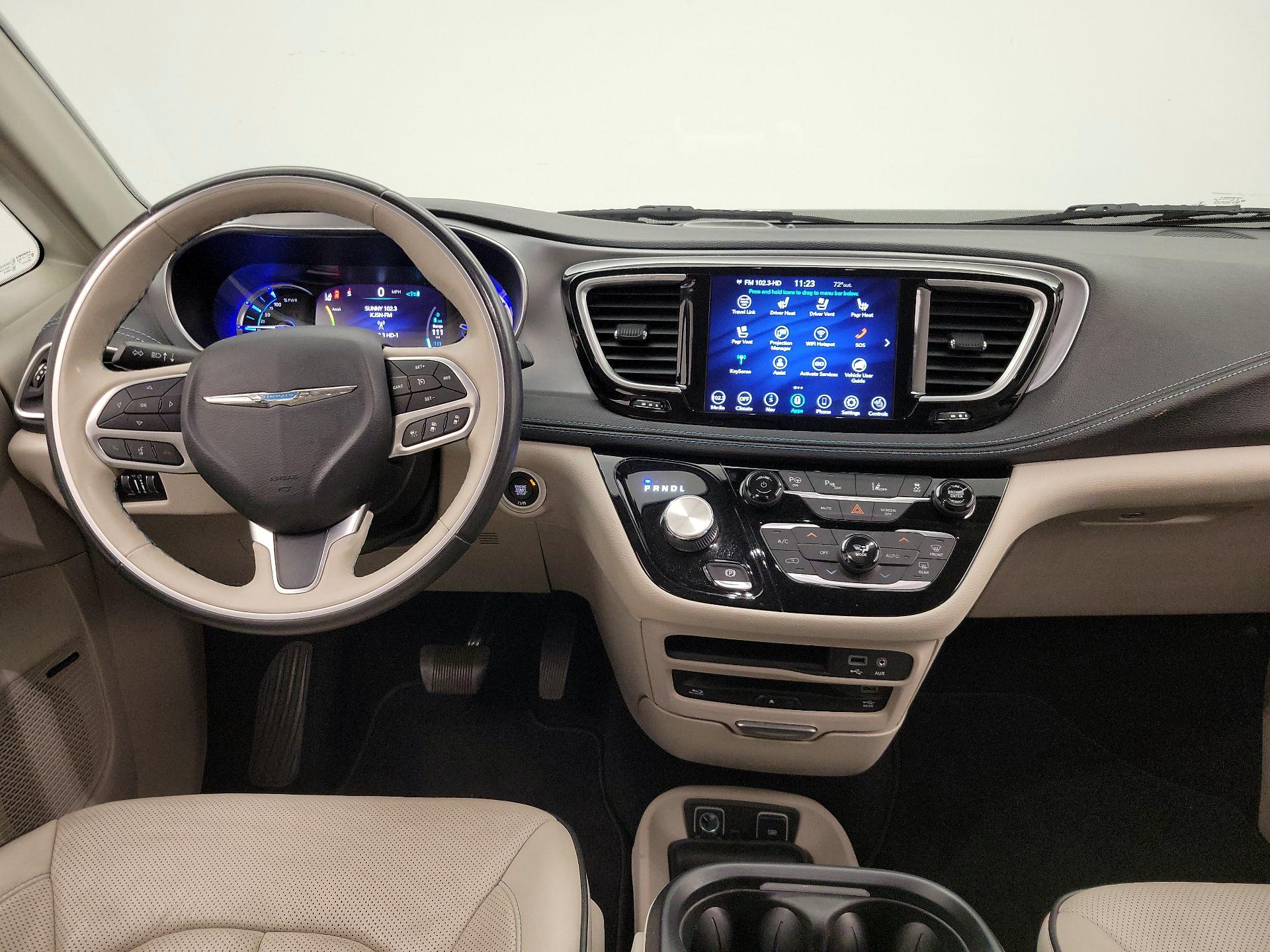 Thumbnail: 2020 Chrysler Pacifica - 9