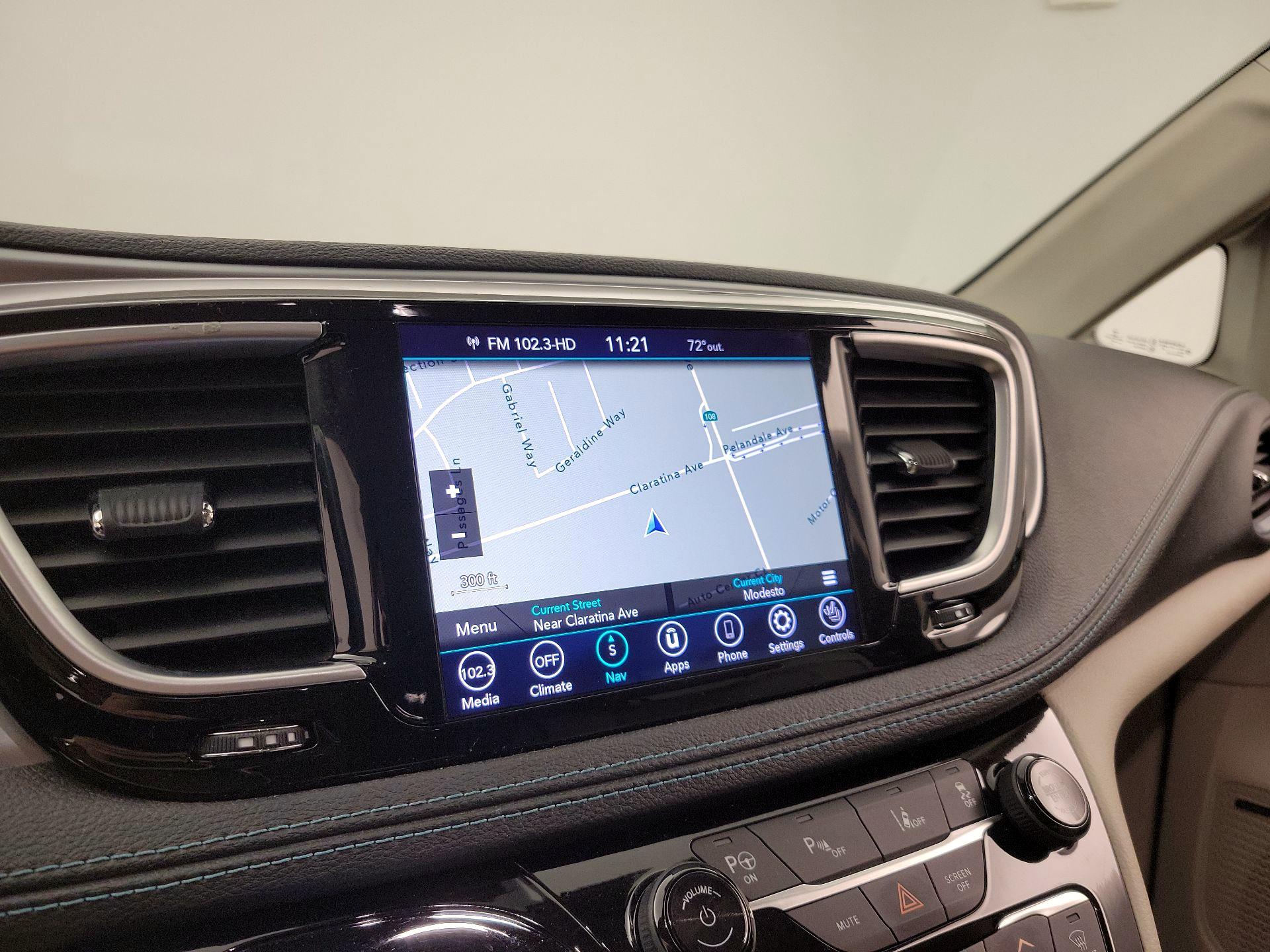 Thumbnail: 2020 Chrysler Pacifica - 14