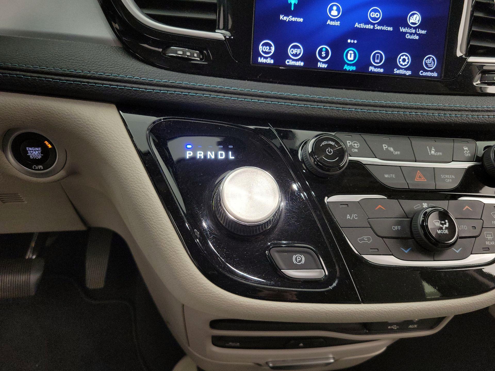 Thumbnail: 2020 Chrysler Pacifica - 18