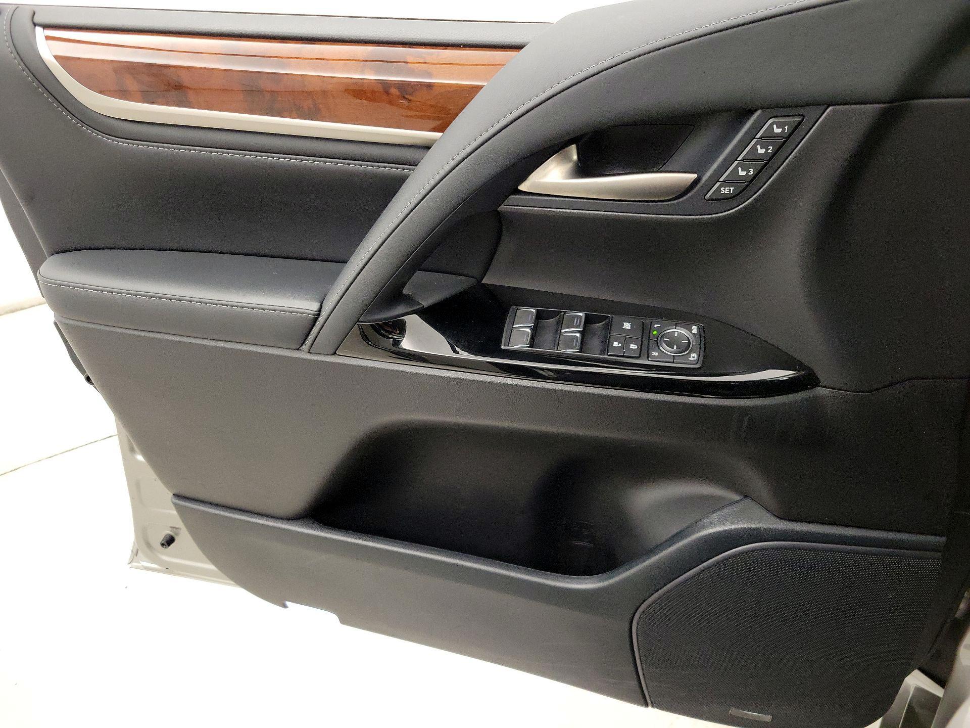 Thumbnail: 2021 Lexus LX - 12